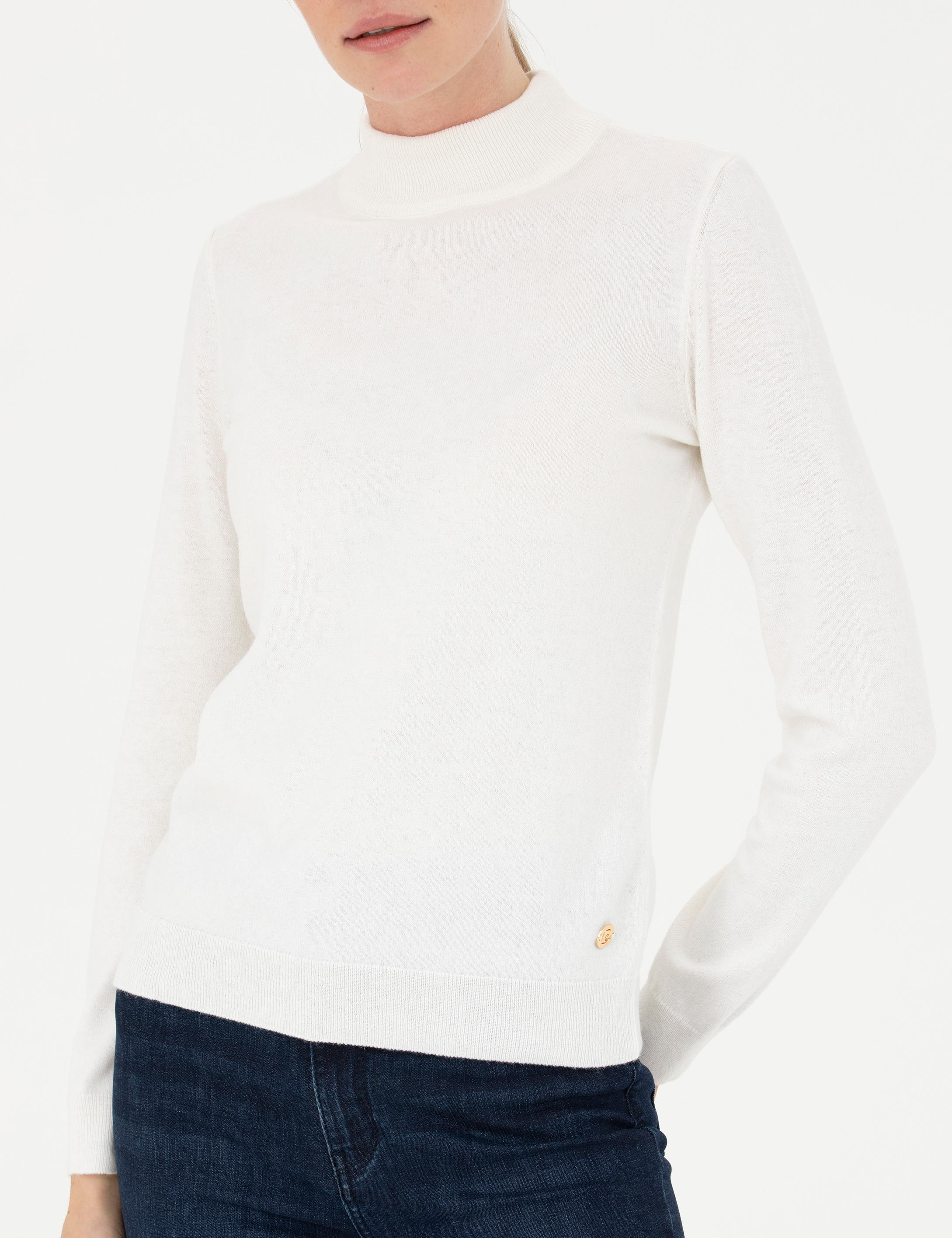 Krem Slim Fit Yarım Balıkçı Yaka Kazak