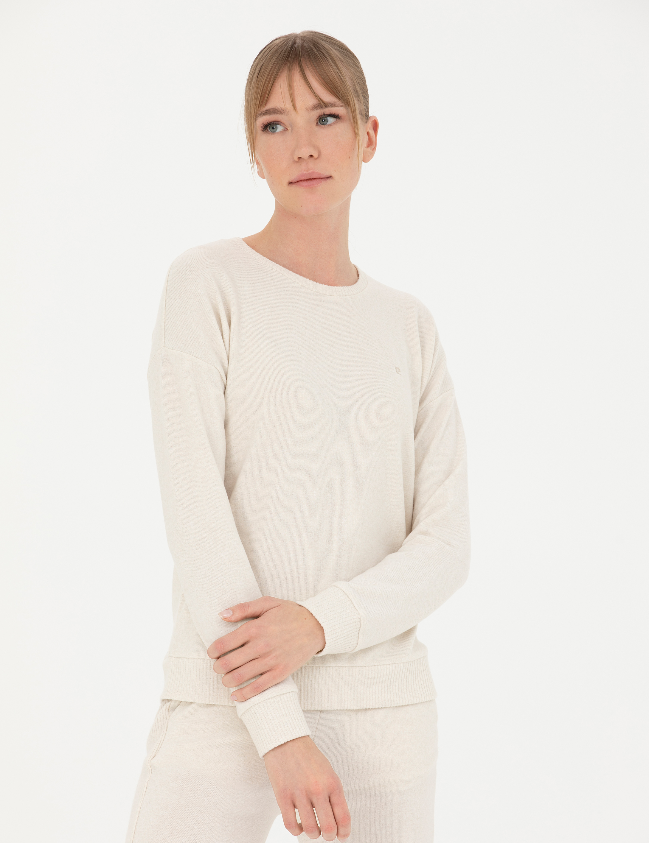 Krem Pijama Takımı