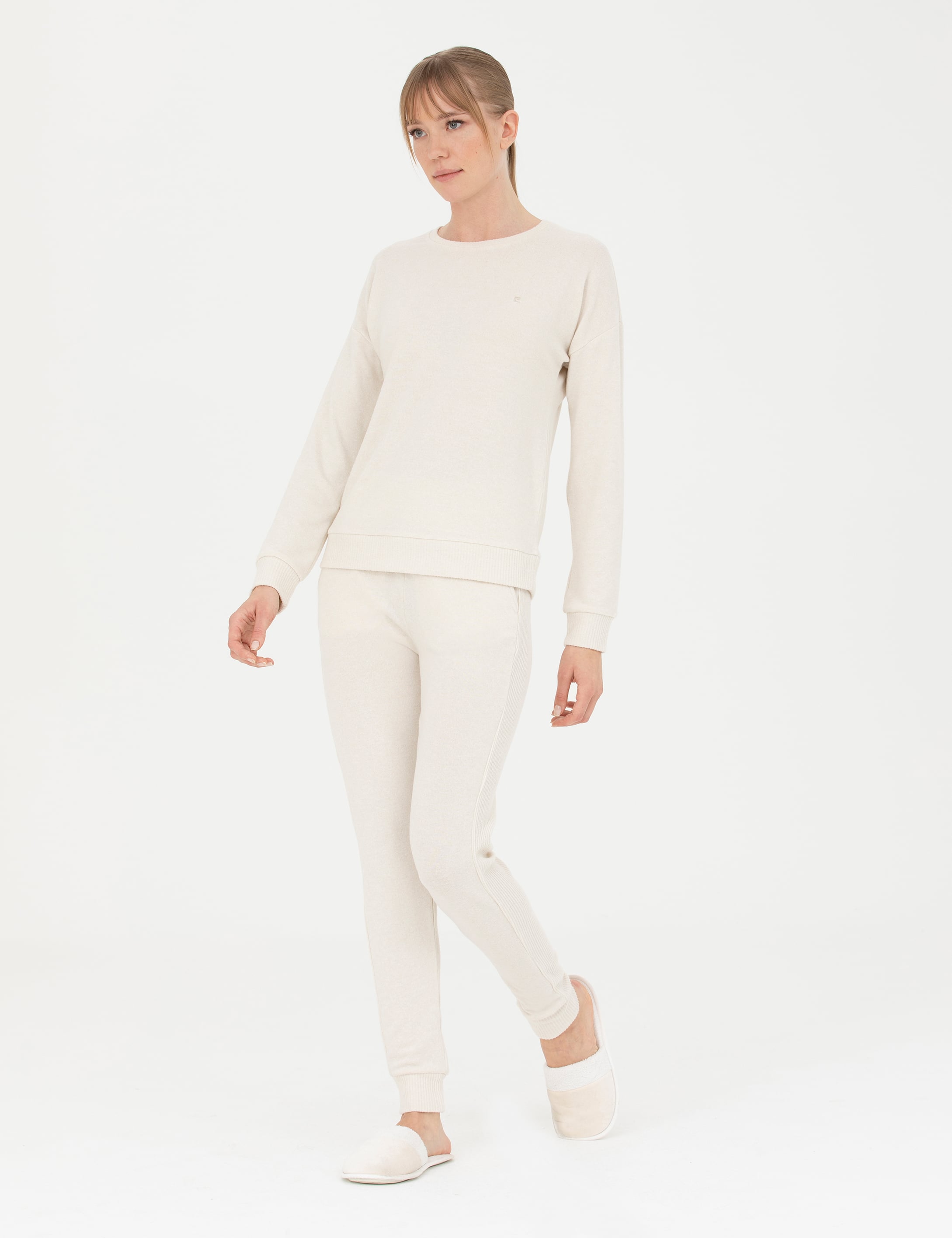 Krem Pijama Takımı - Image 2