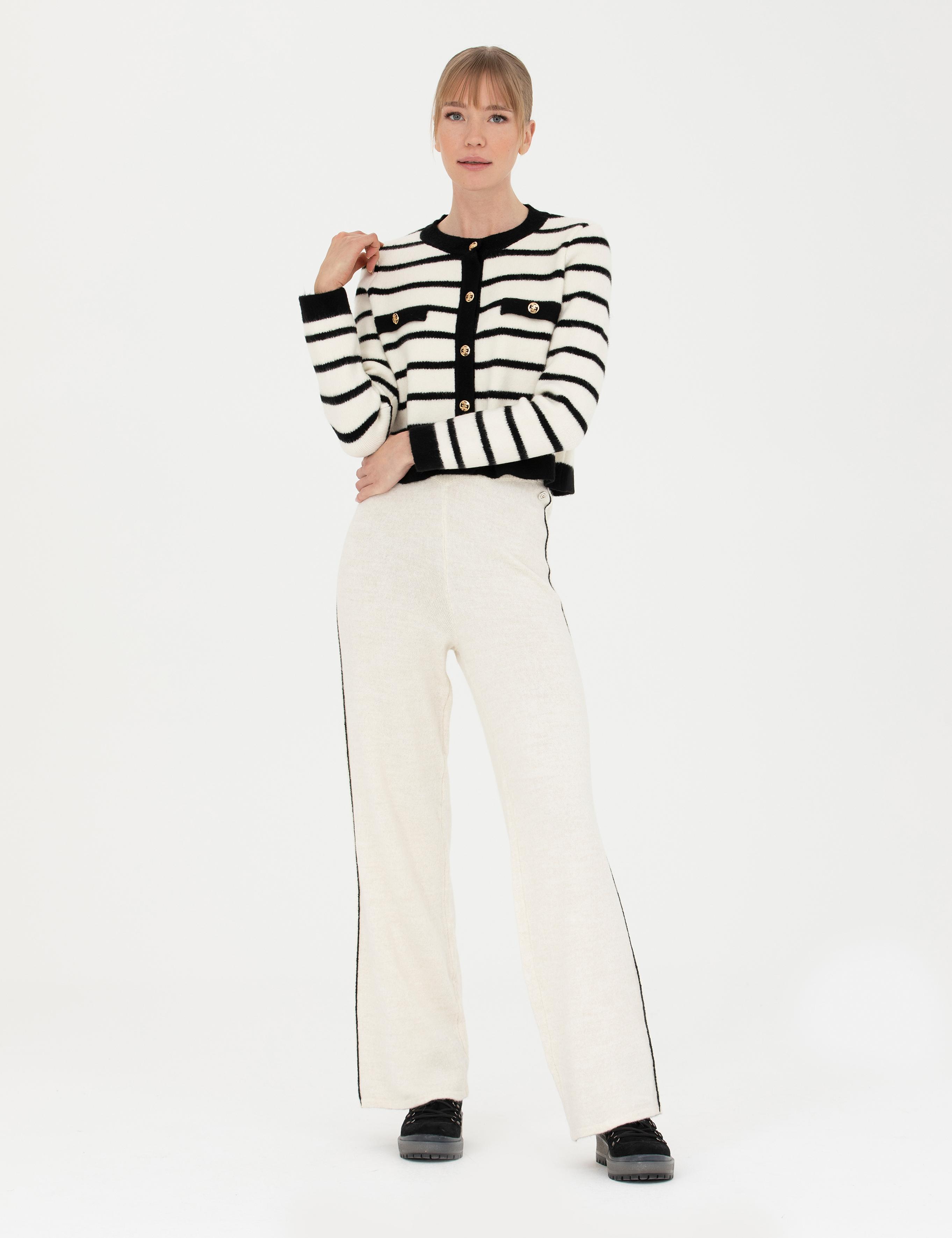 Ekru Loose Fit Triko Pantolon