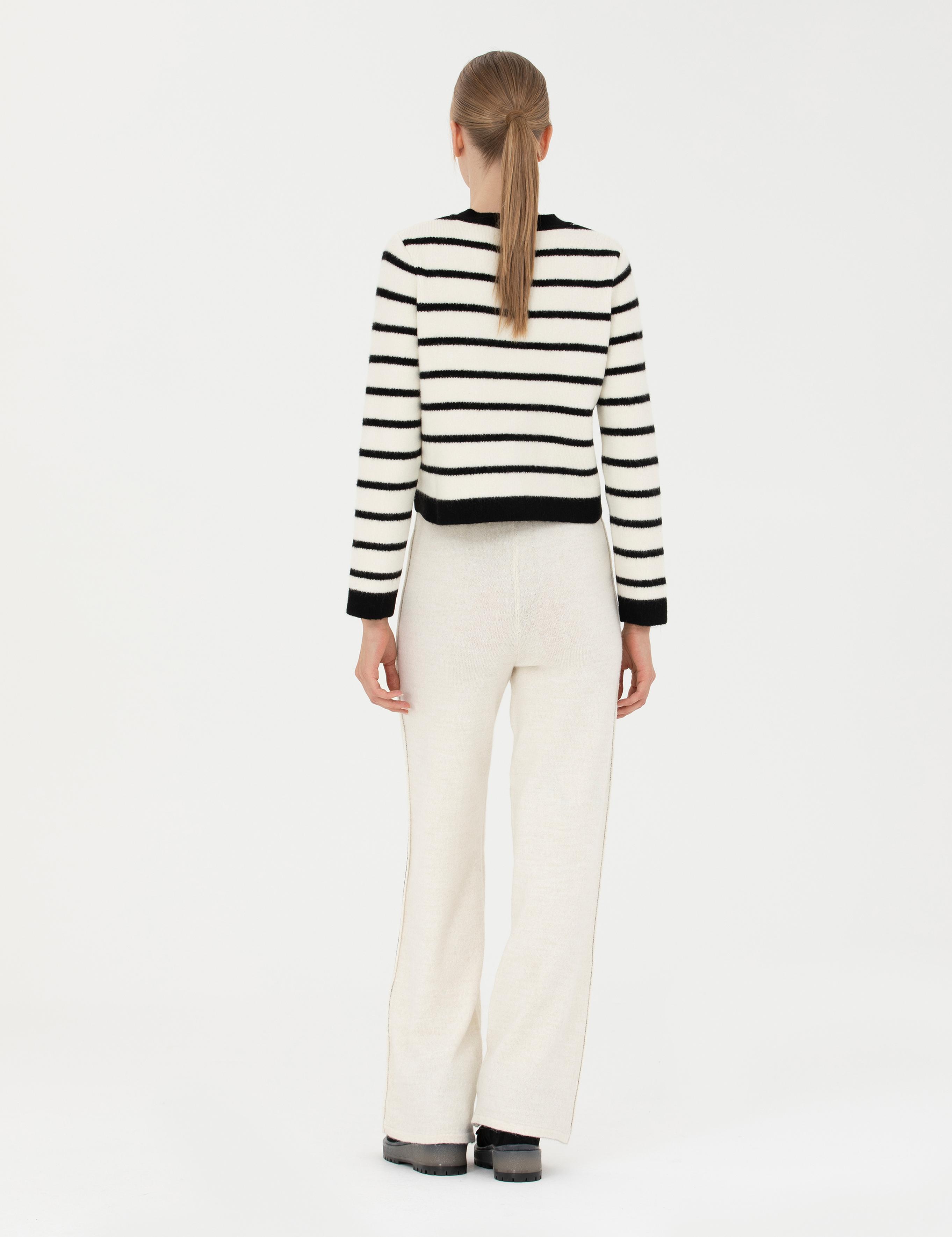 Ekru Loose Fit Triko Pantolon