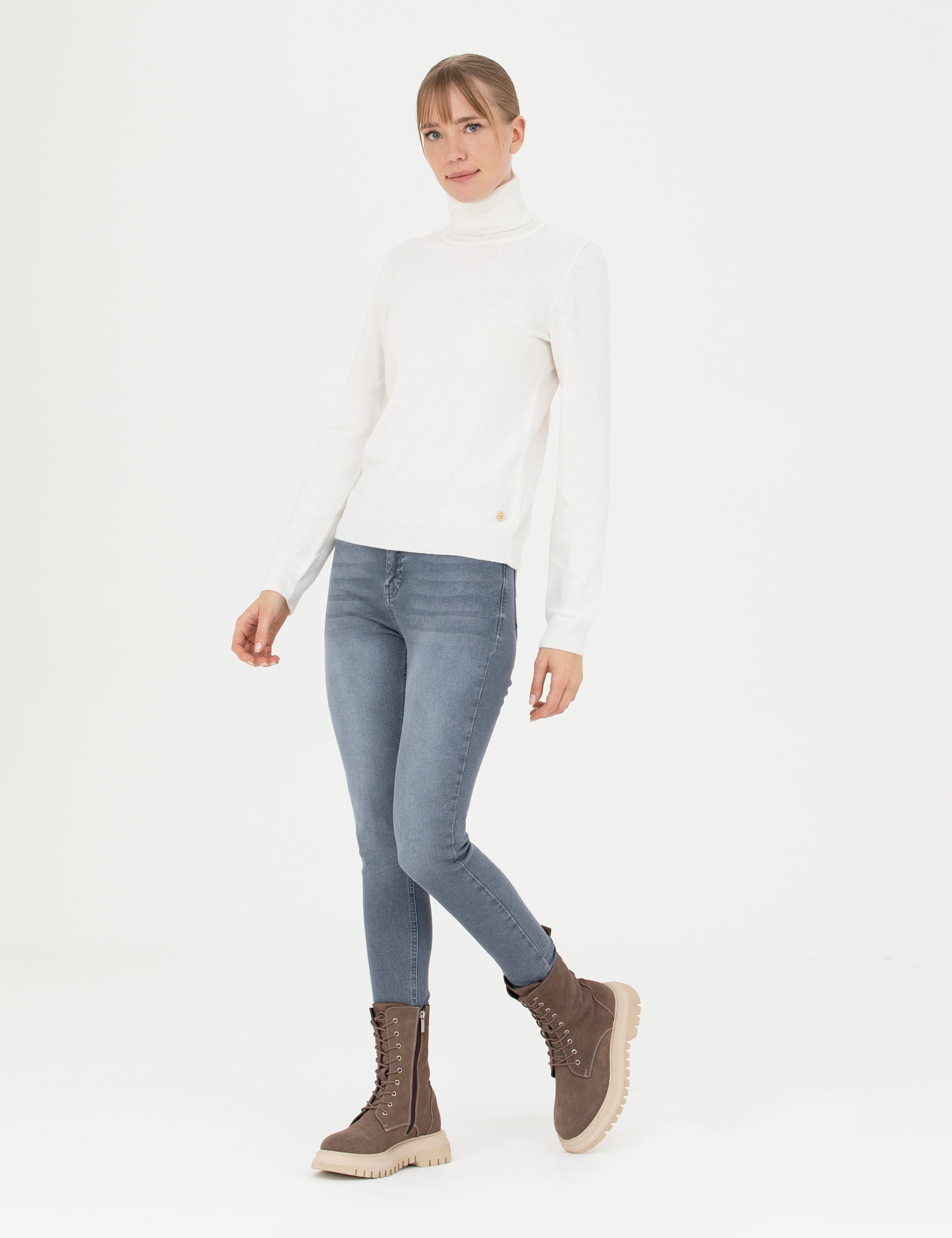 Krem Slim Fit Balıkçı Yaka Kazak