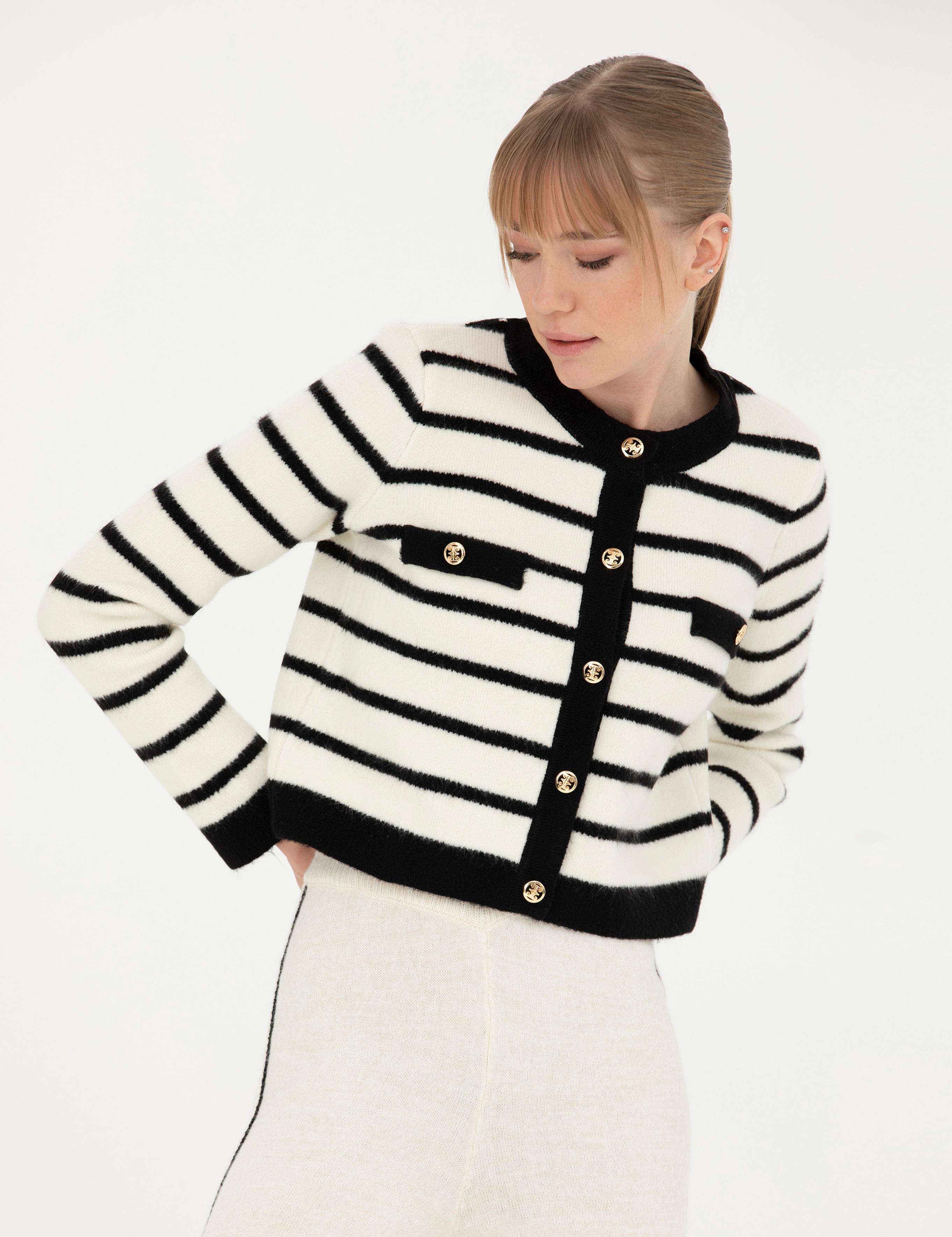 Ekru Crop Top Triko Hırka