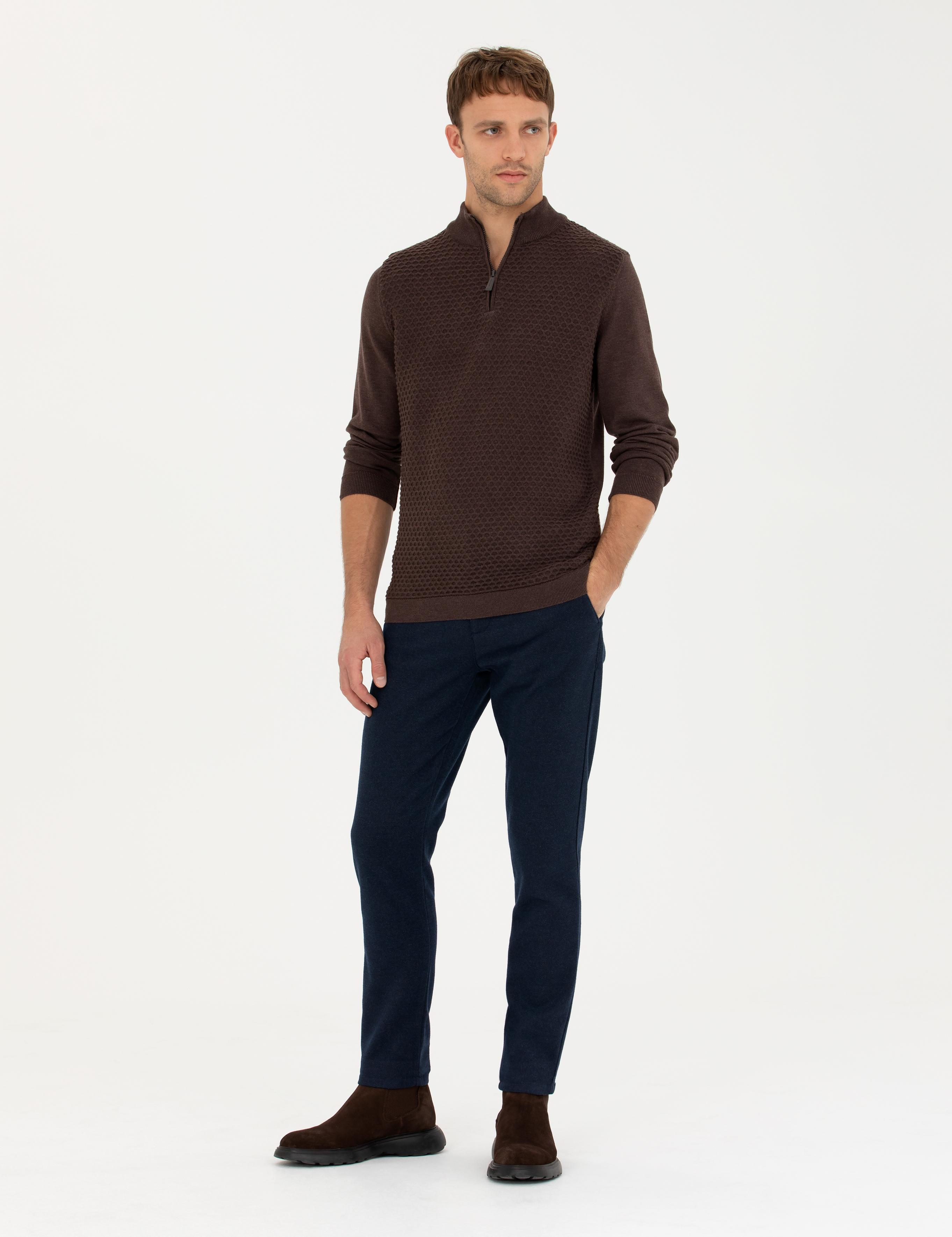 Kahverengi Slim Fit Fermuarlı Dik Yaka Triko Kazak