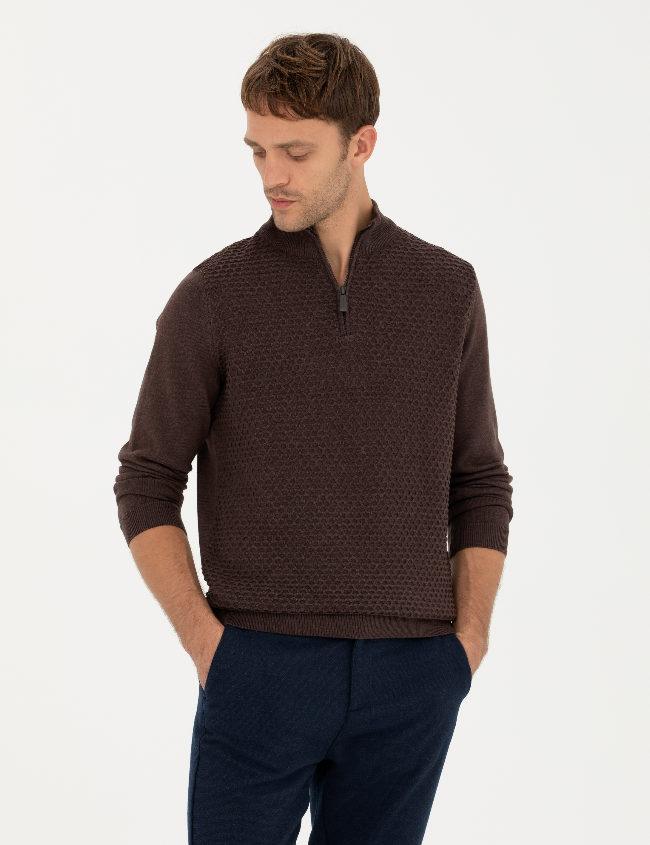 Kahverengi Slim Fit Fermuarlı Dik Yaka Triko Kazak