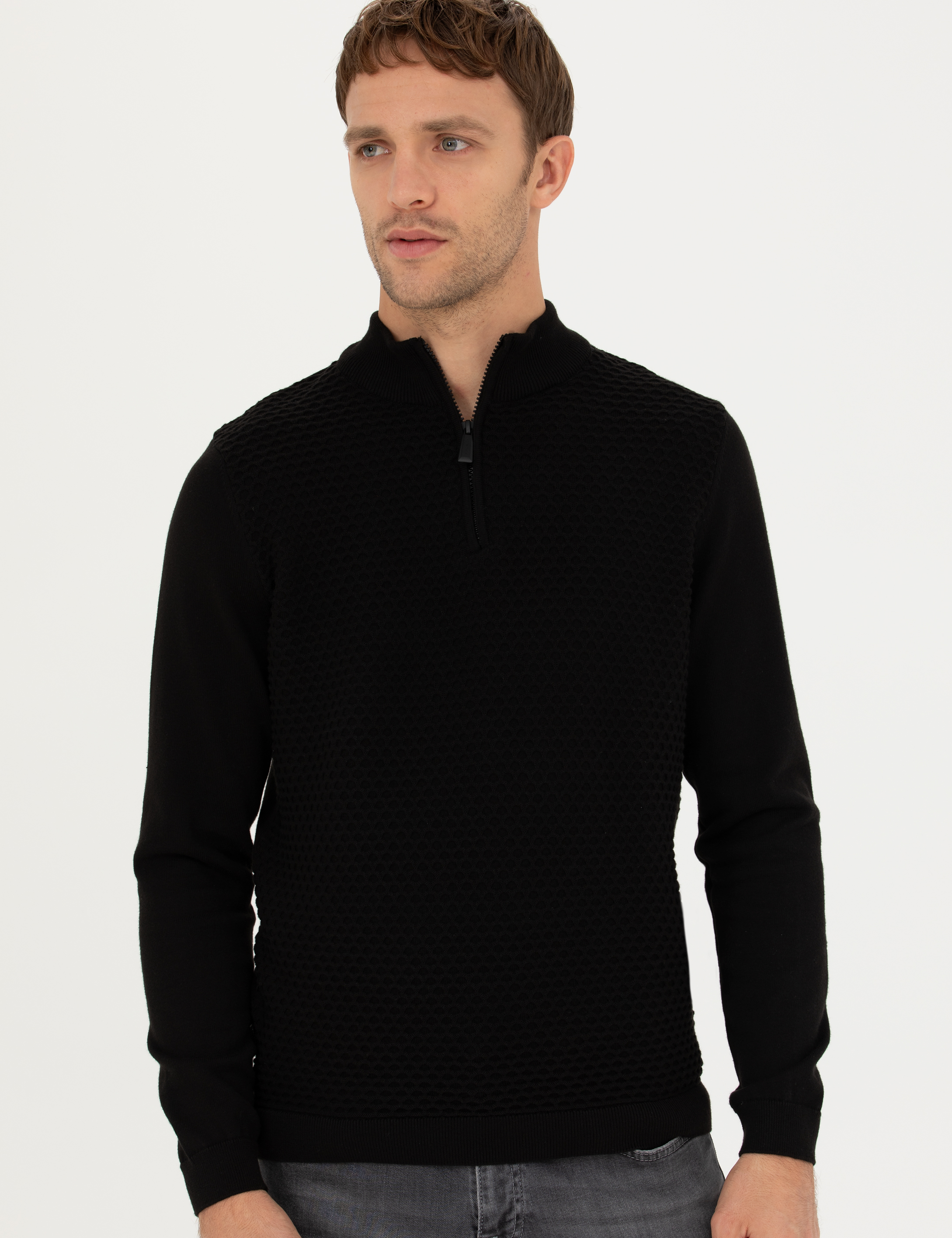 Siyah Slim Fit Fermuarlı Dik Yaka Triko Kazak