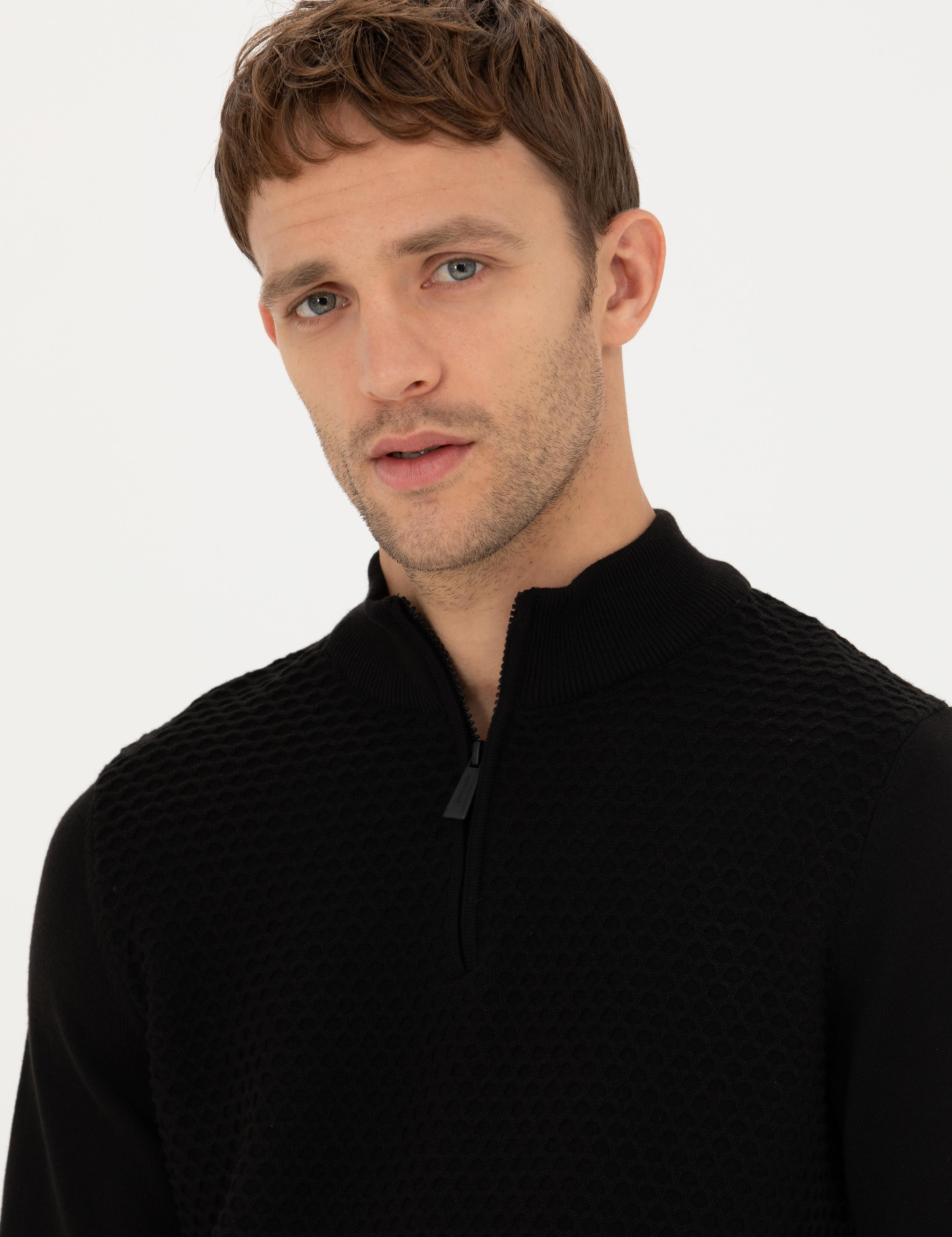 Siyah Slim Fit Fermuarlı Dik Yaka Triko Kazak