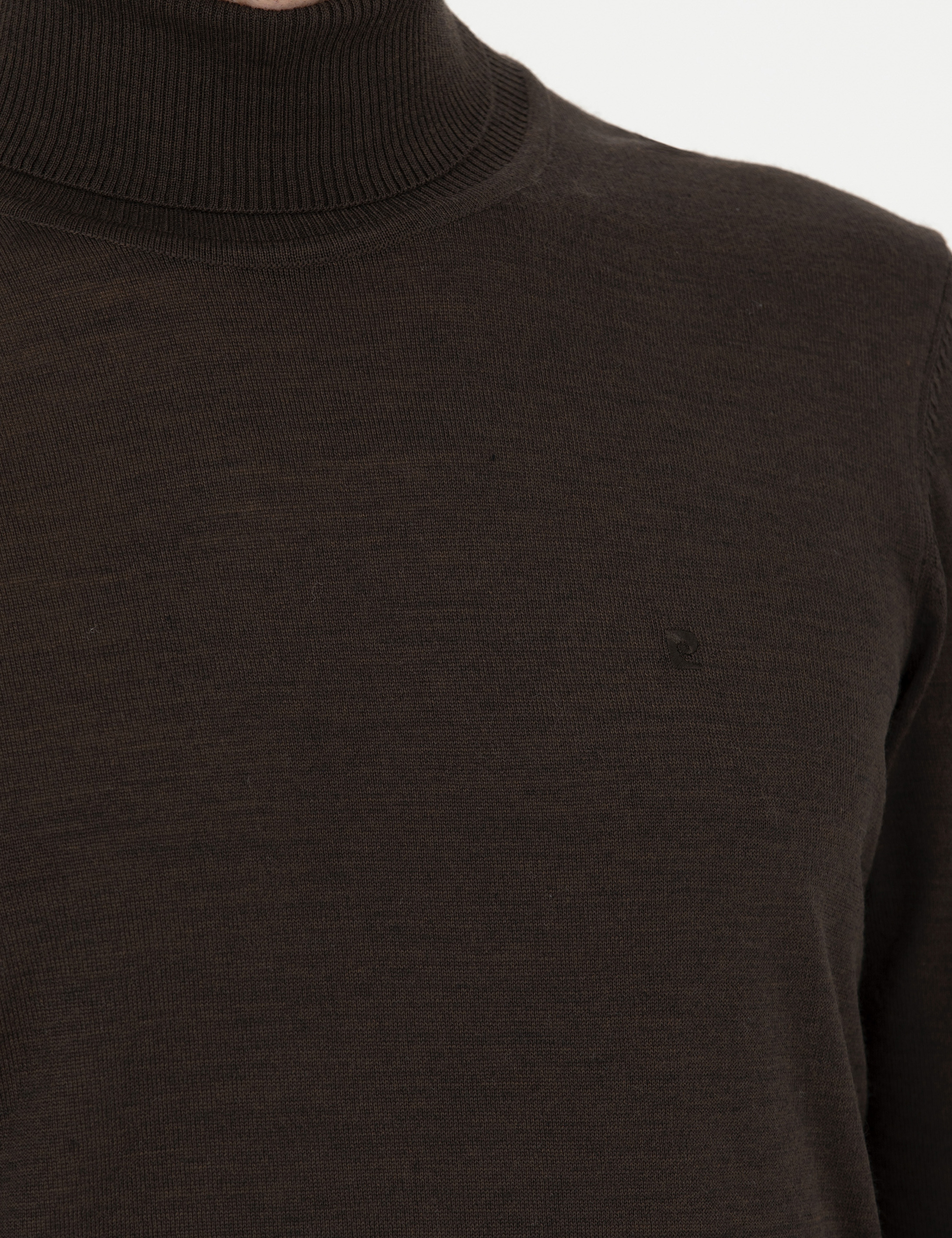 Kahverengi Slim Fit Balıkçı Yaka Yün Karışımlı Basic Triko Kazak - Image 7