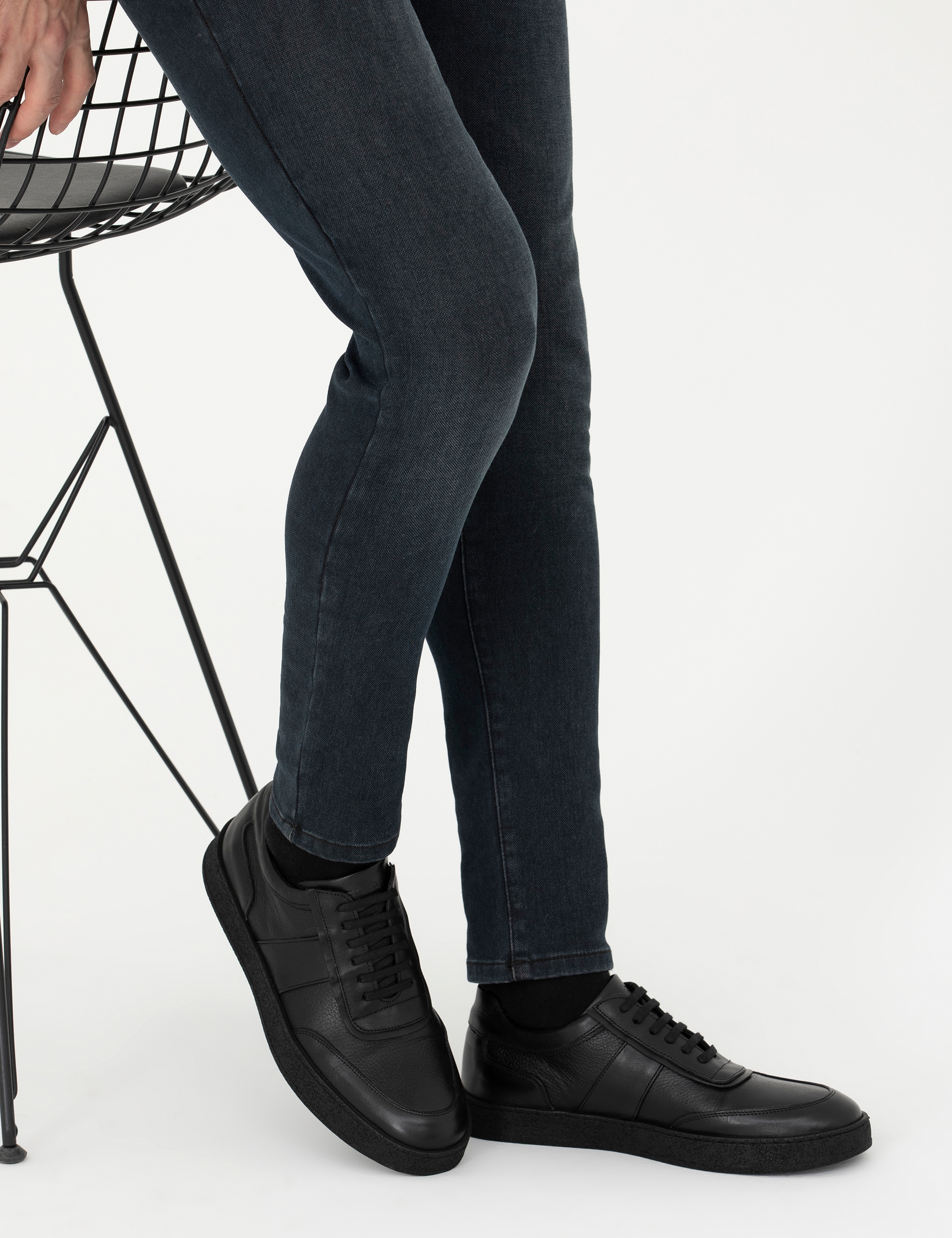 Siyah Sneaker Ayakkabı - Image 2