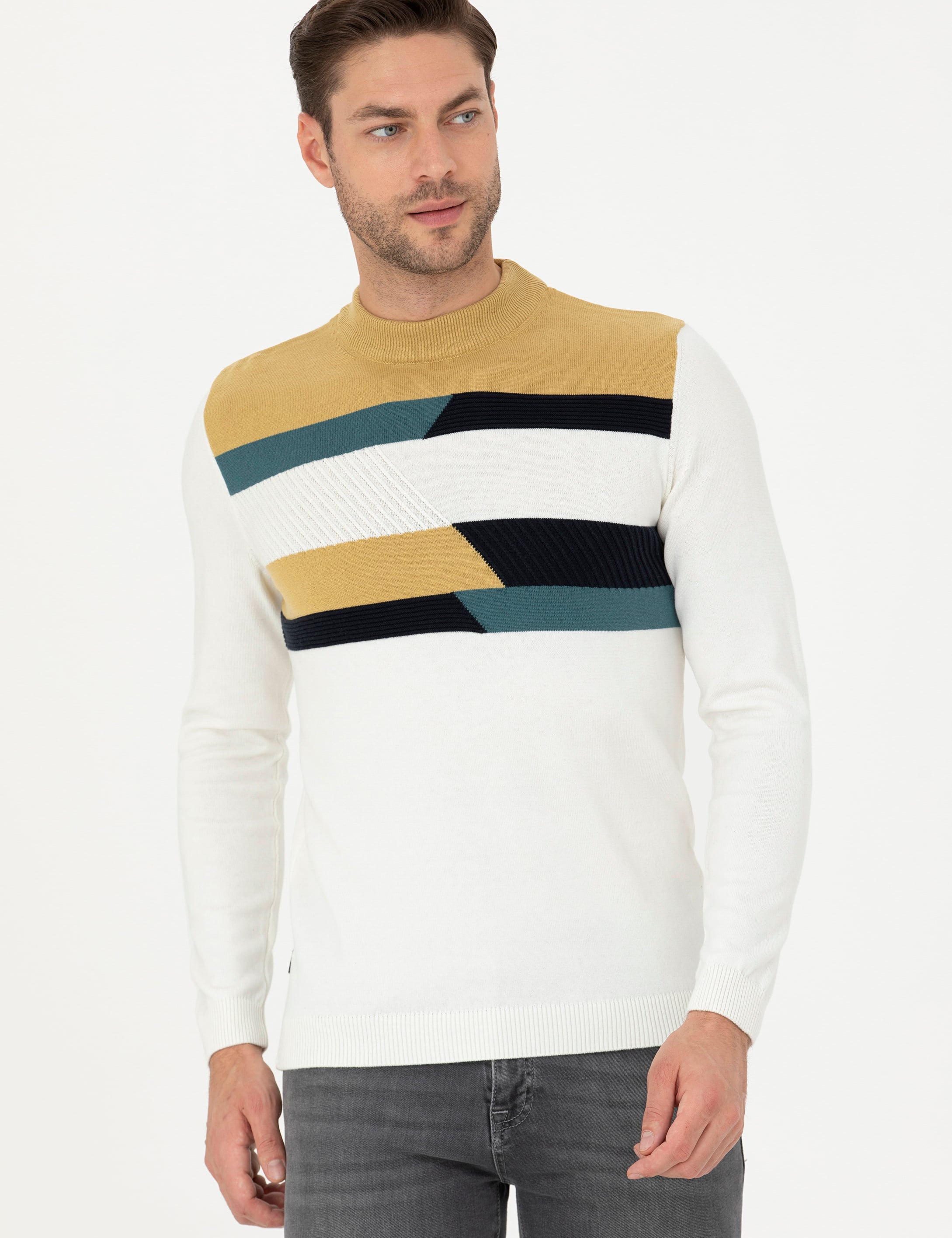 Ekru Slim Fit Yarım Balıkçı Yaka Triko Kazak - Image 3