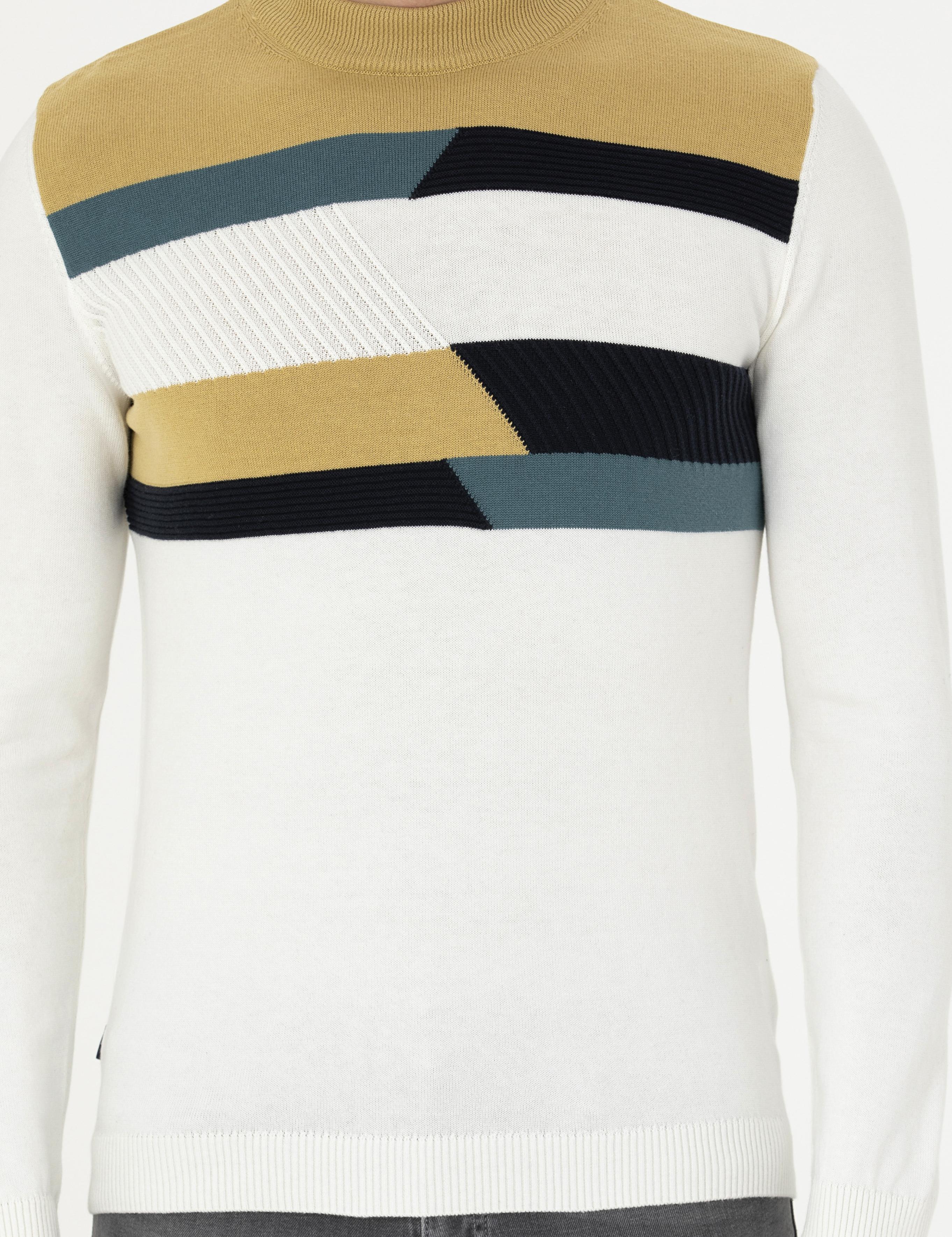 Ekru Slim Fit Yarım Balıkçı Yaka Triko Kazak