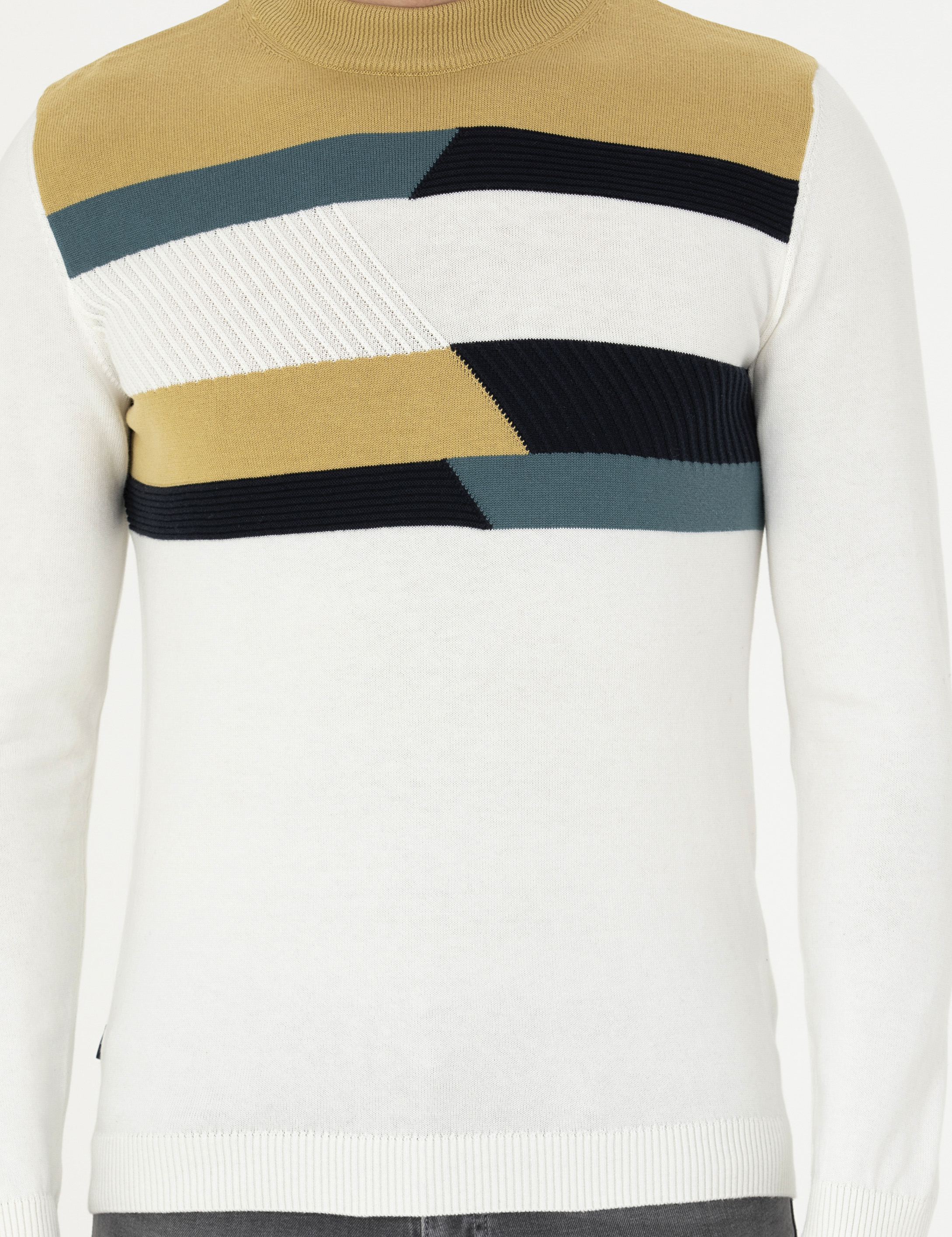 Ekru Slim Fit Yarım Balıkçı Yaka Triko Kazak