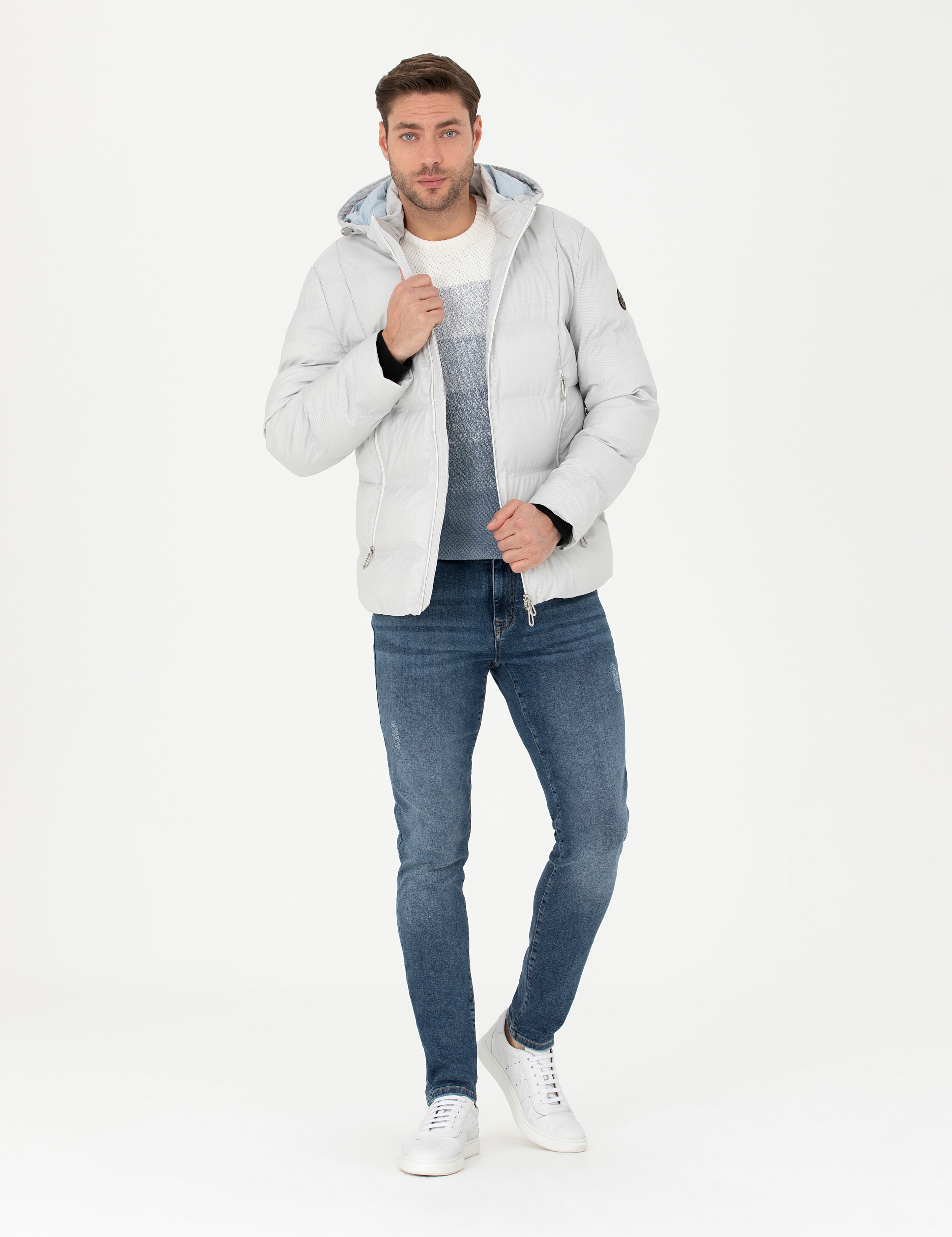 Açık Gri Kapüşonlu Şişme Spor Mont - Image 4
