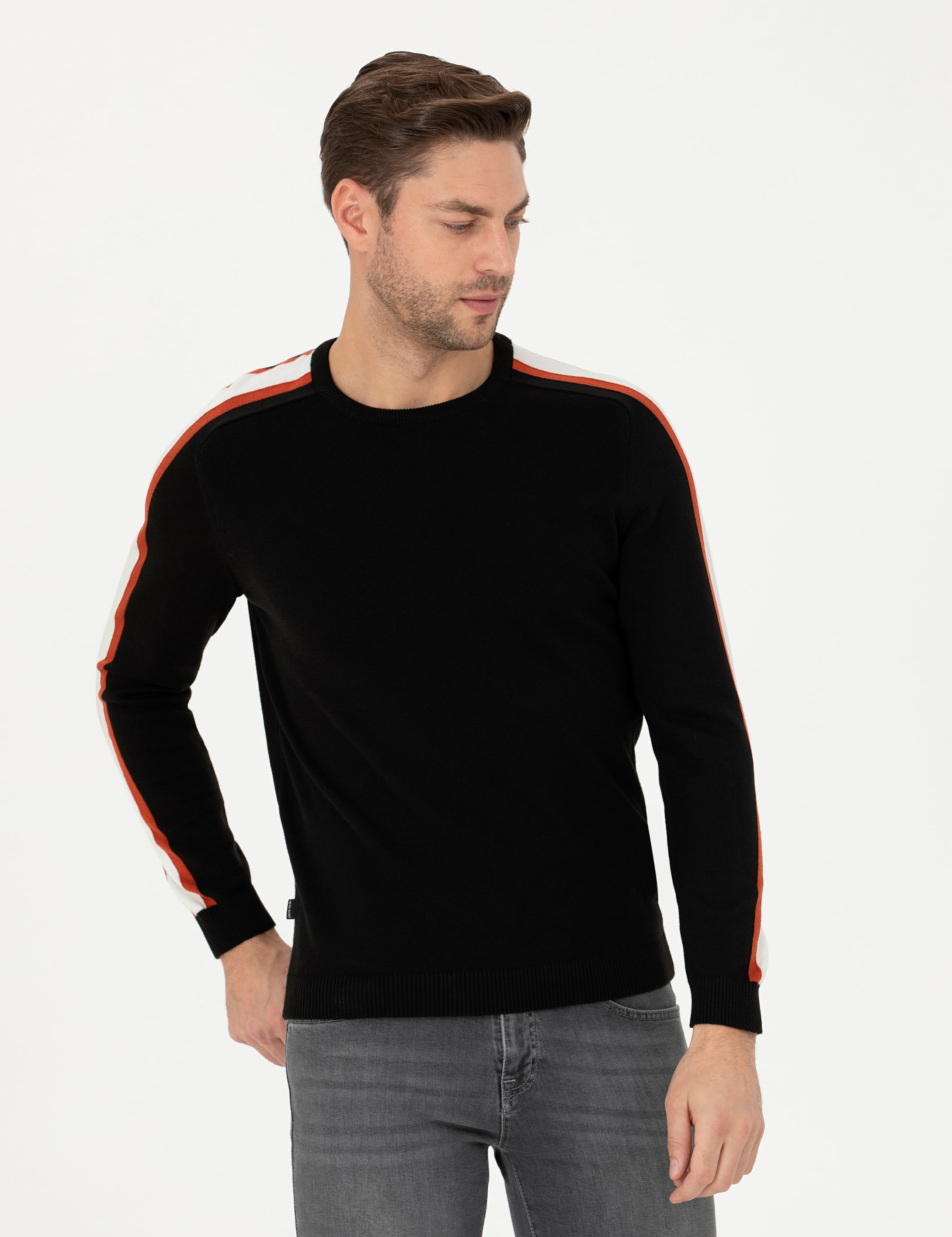 Siyah Slim Fit Bisiklet Yaka Triko Kazak