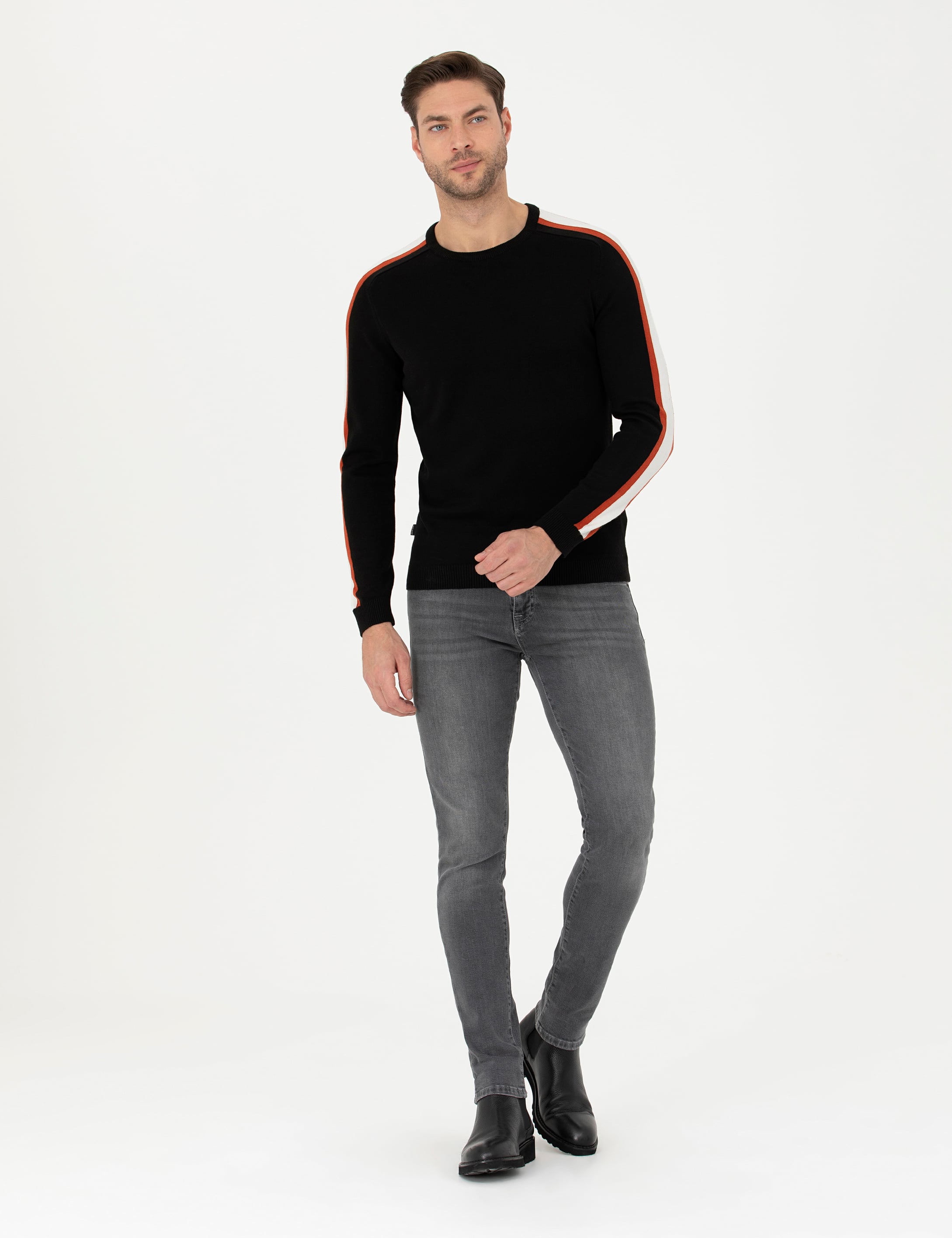Siyah Slim Fit Bisiklet Yaka Triko Kazak