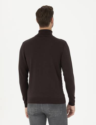 Kahverengi Slim Fit Balıkçı Yaka Triko Kazak