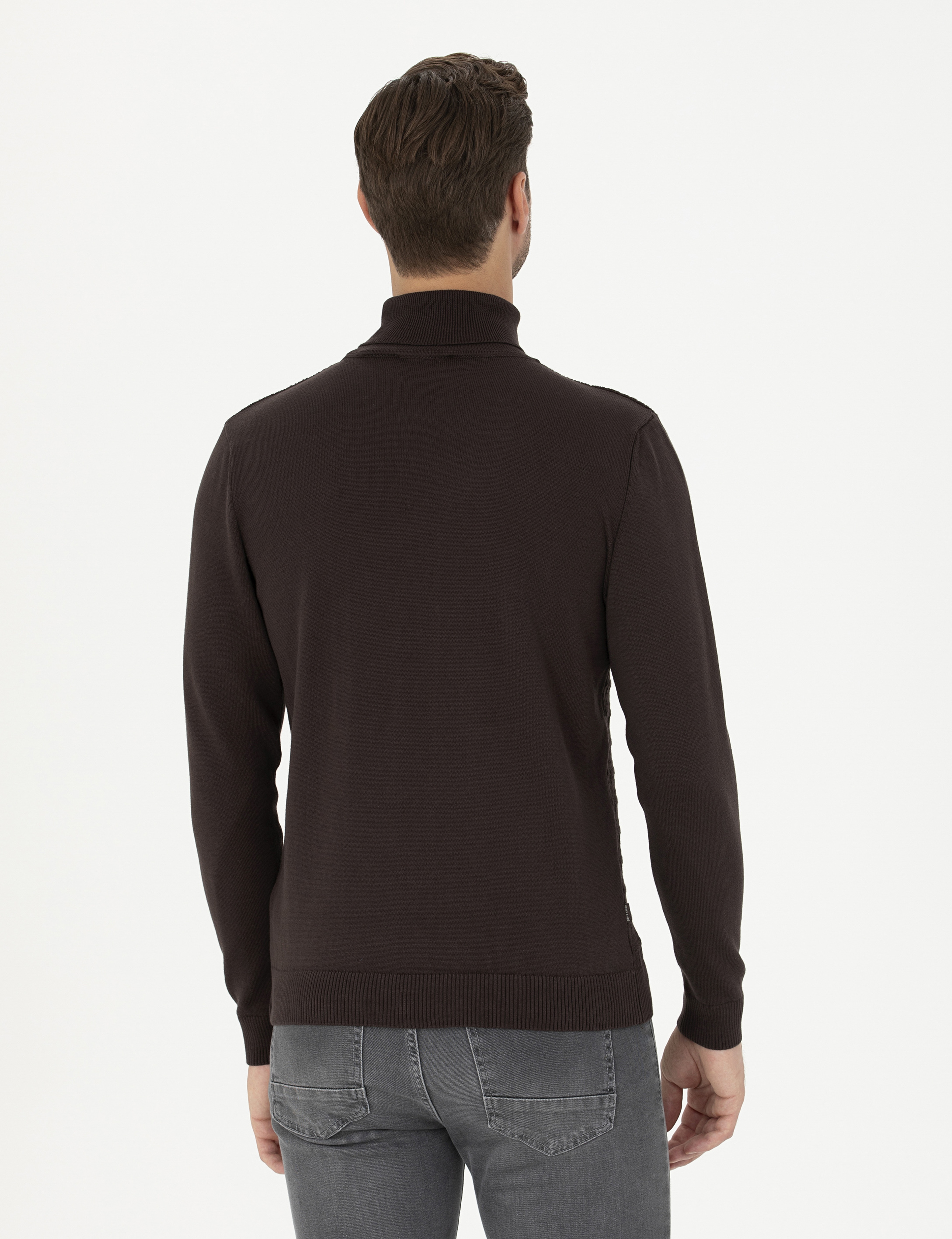 Kahverengi Slim Fit Balıkçı Yaka Triko Kazak