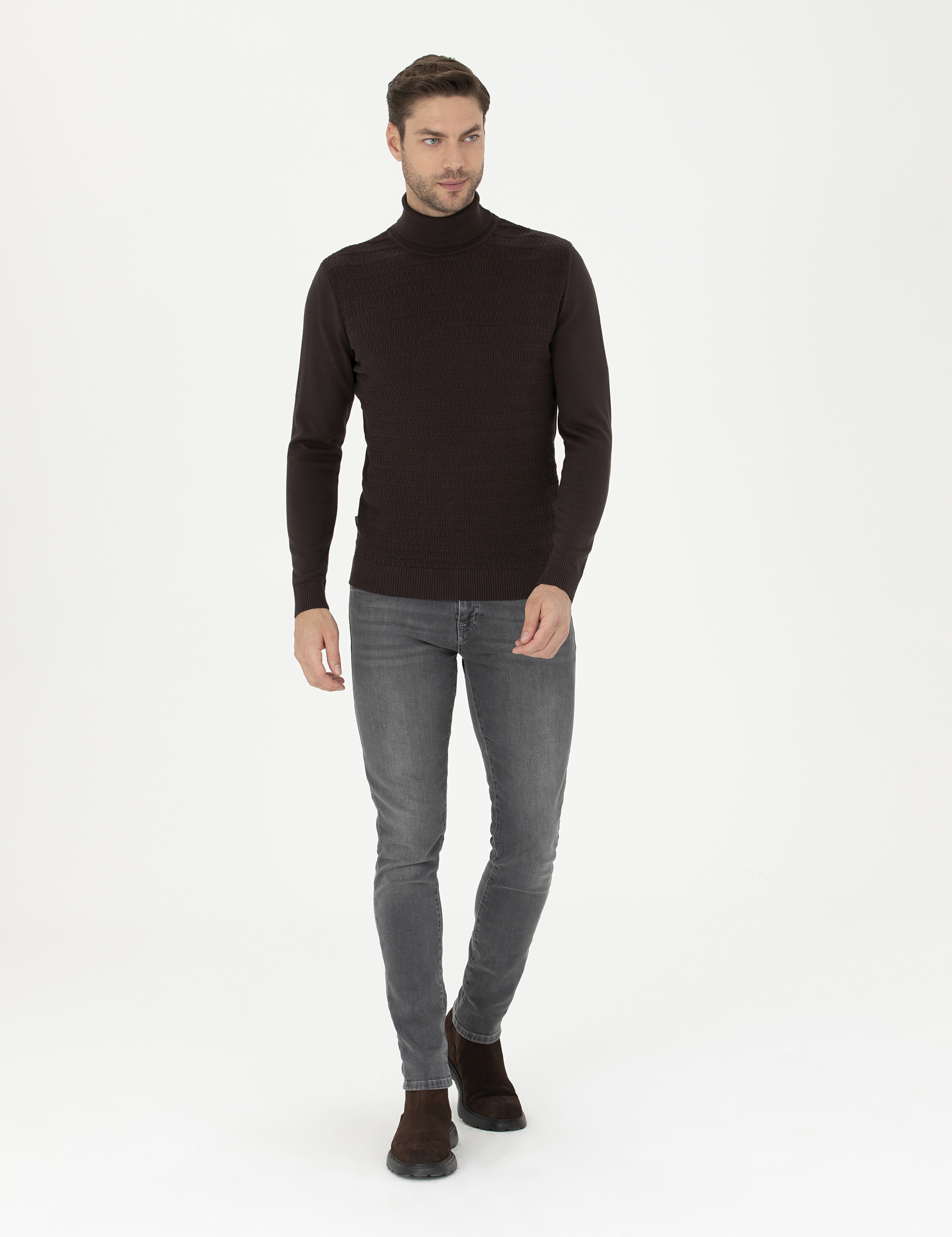 Kahverengi Slim Fit Balıkçı Yaka Triko Kazak - Image 4
