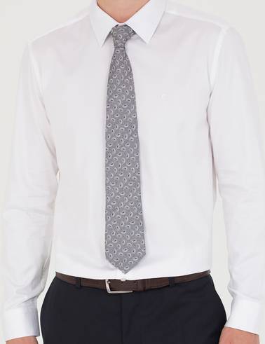 Beyaz Slim Fit Uzun Kollu Basic Gömlek