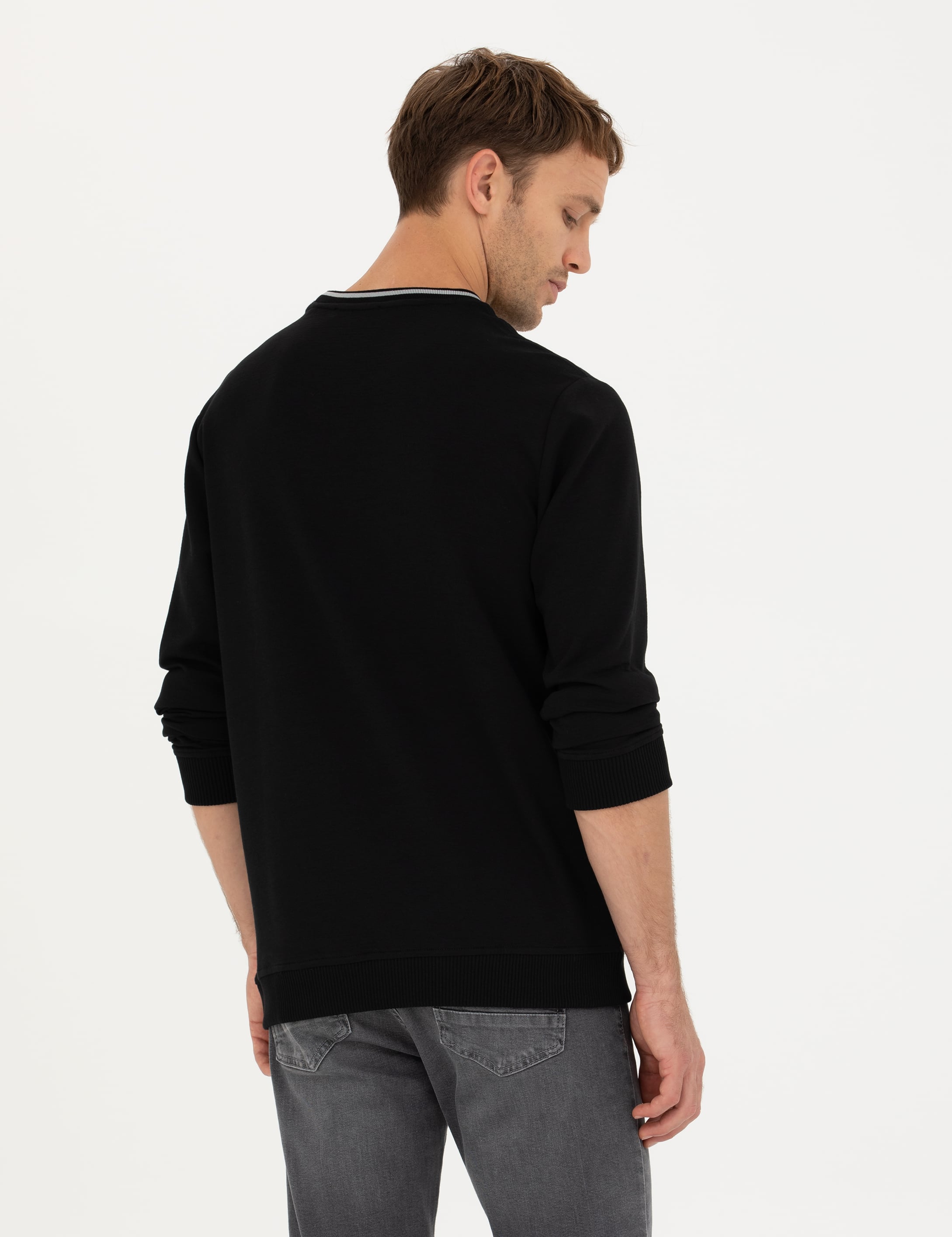 Siyah Regular Fit Bisiklet Yaka Sweatshirt