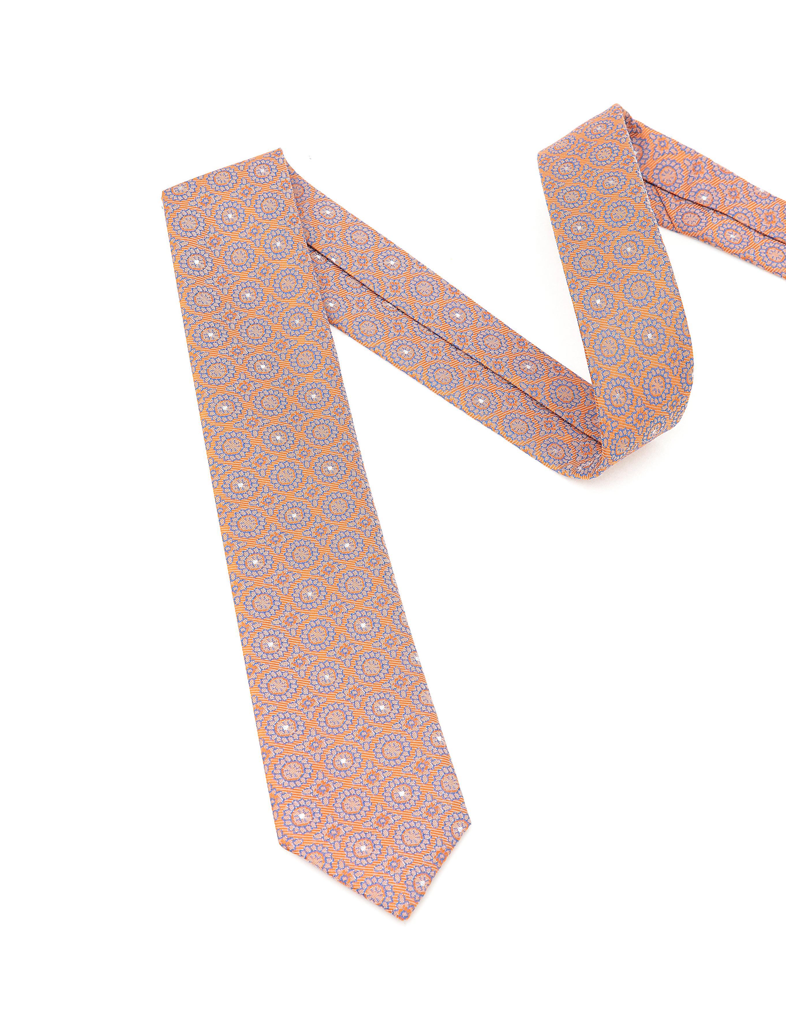 Turuncu Kravat