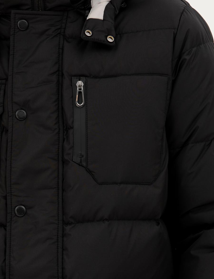 Siyah Kapüşonlu Şişme Kaban