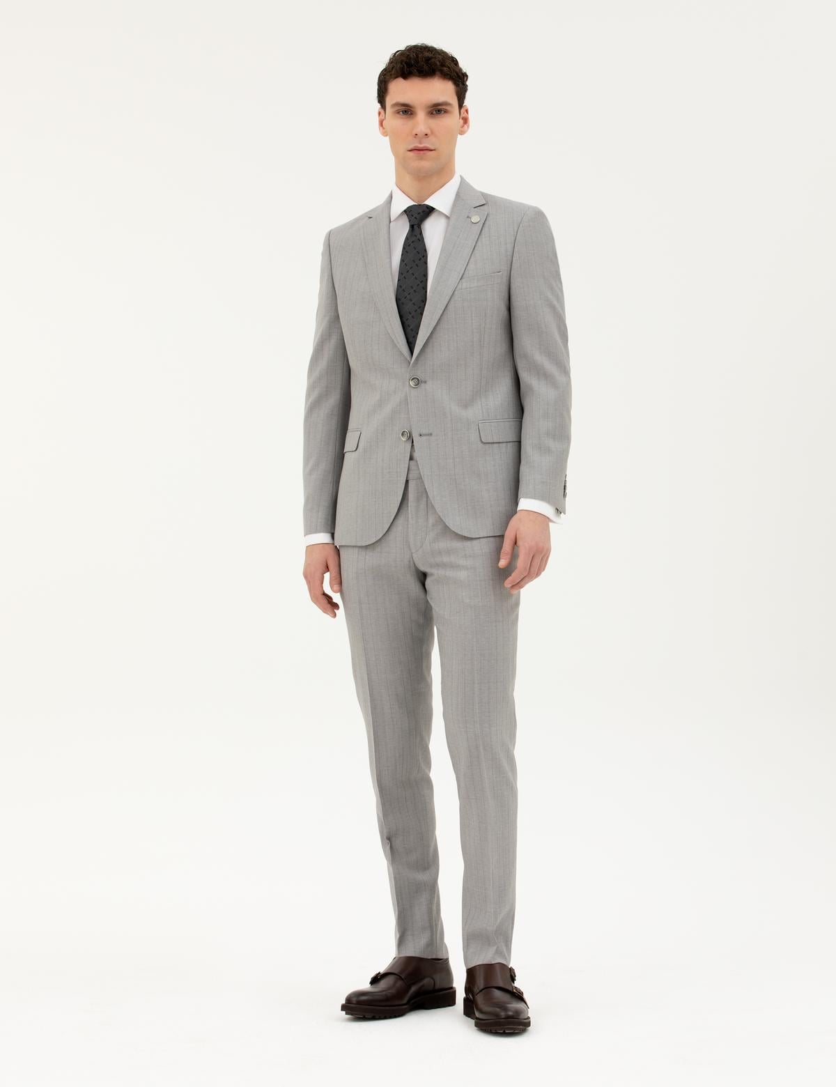 Gri Ex. Slim Fit %100 Yün Çizgili Takım Elbise