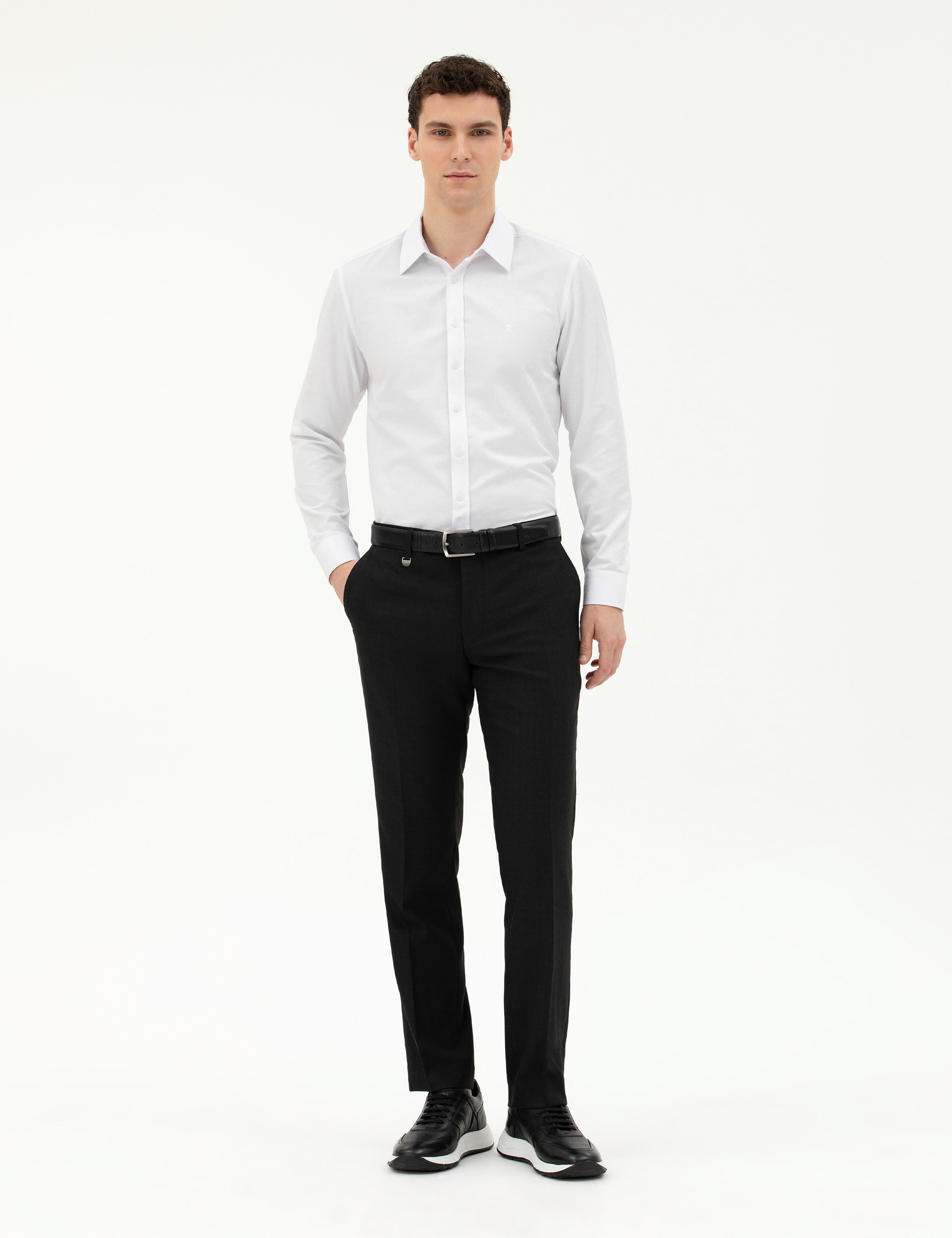 Beyaz Slim Fit Uzun Kollu Gömlek