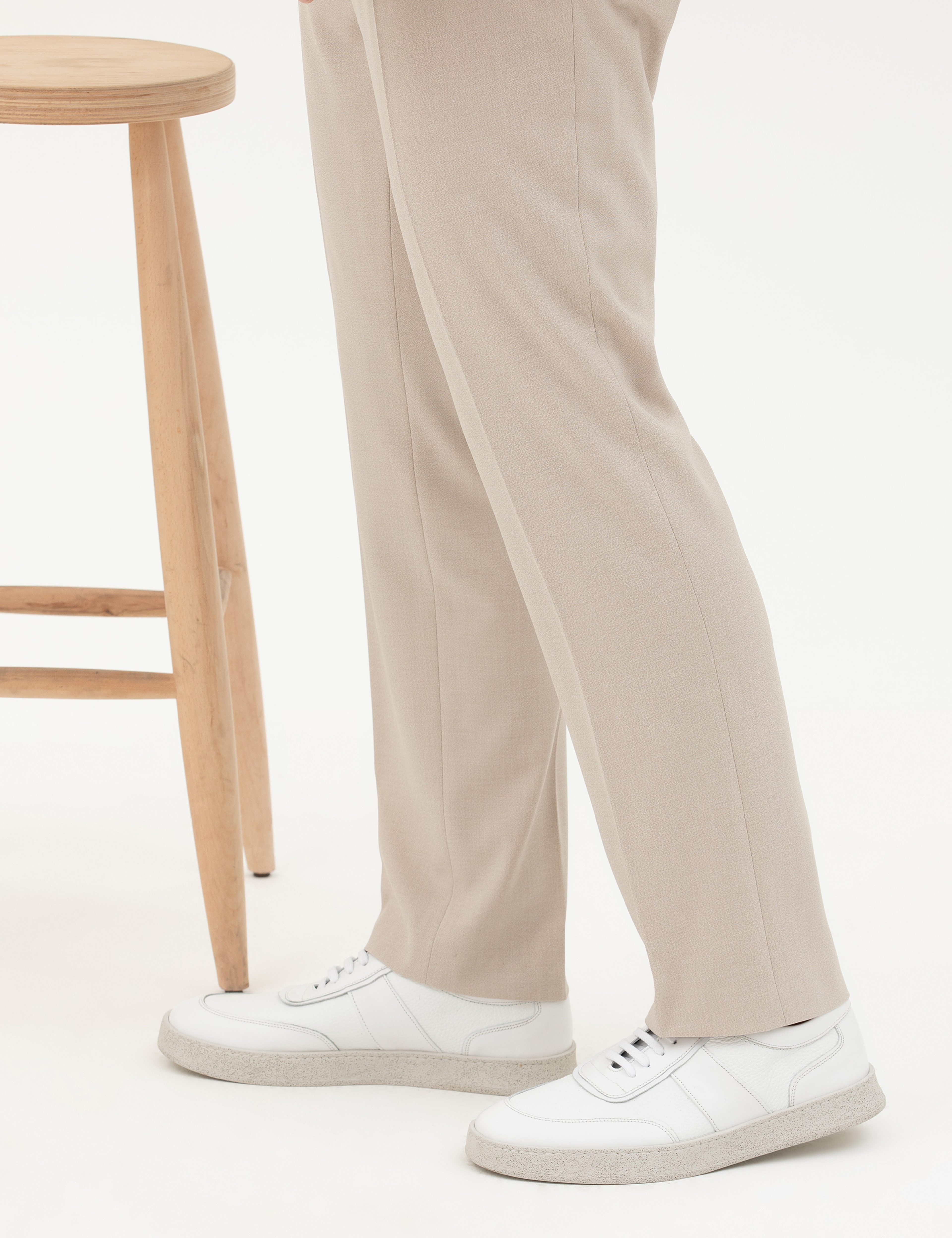 Beyaz Sneaker Ayakkabı - Image 2