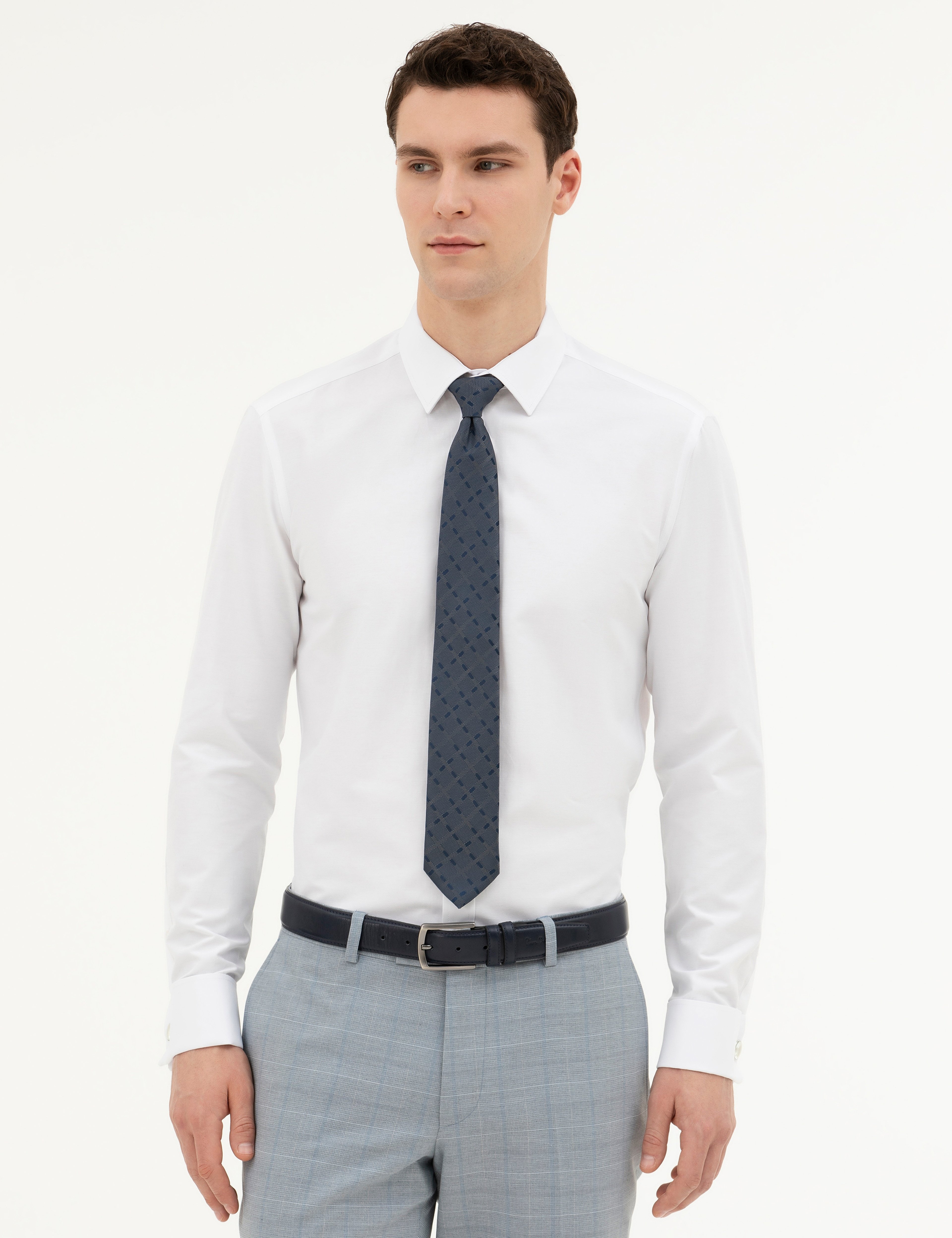 Beyaz Slim Fit Uzun Kollu Basic Gömlek