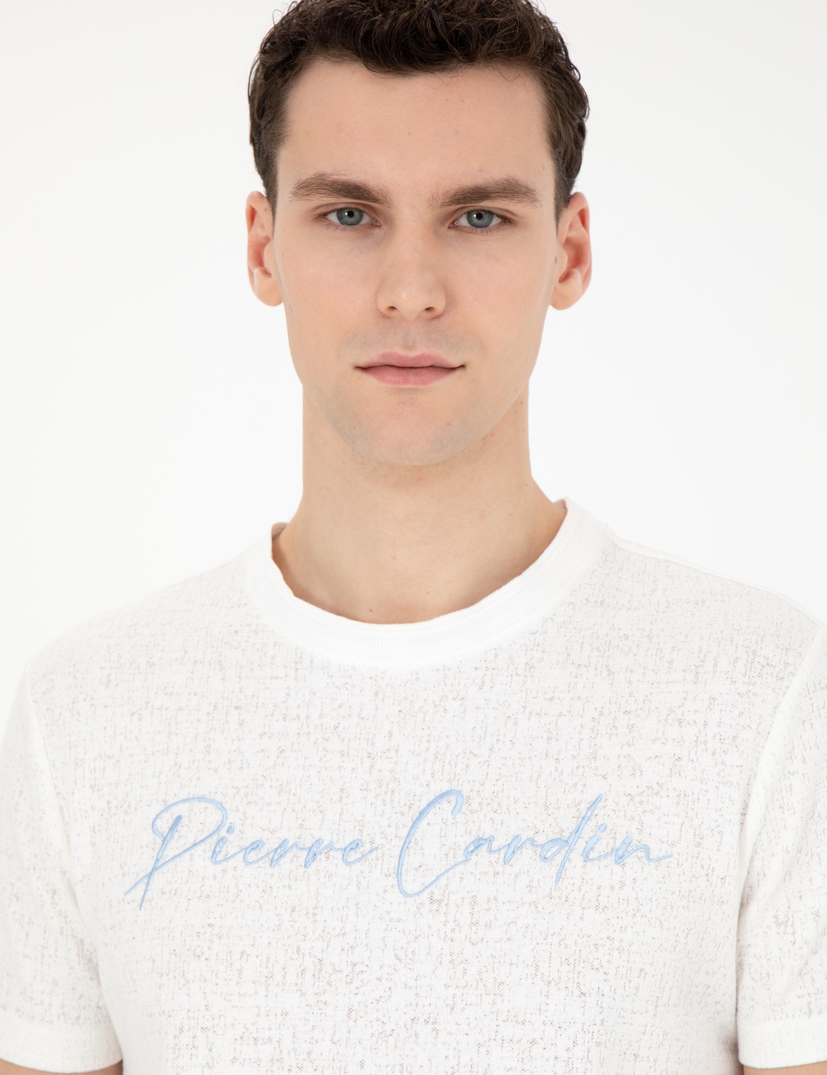 Beyaz Slim Fit Tişört