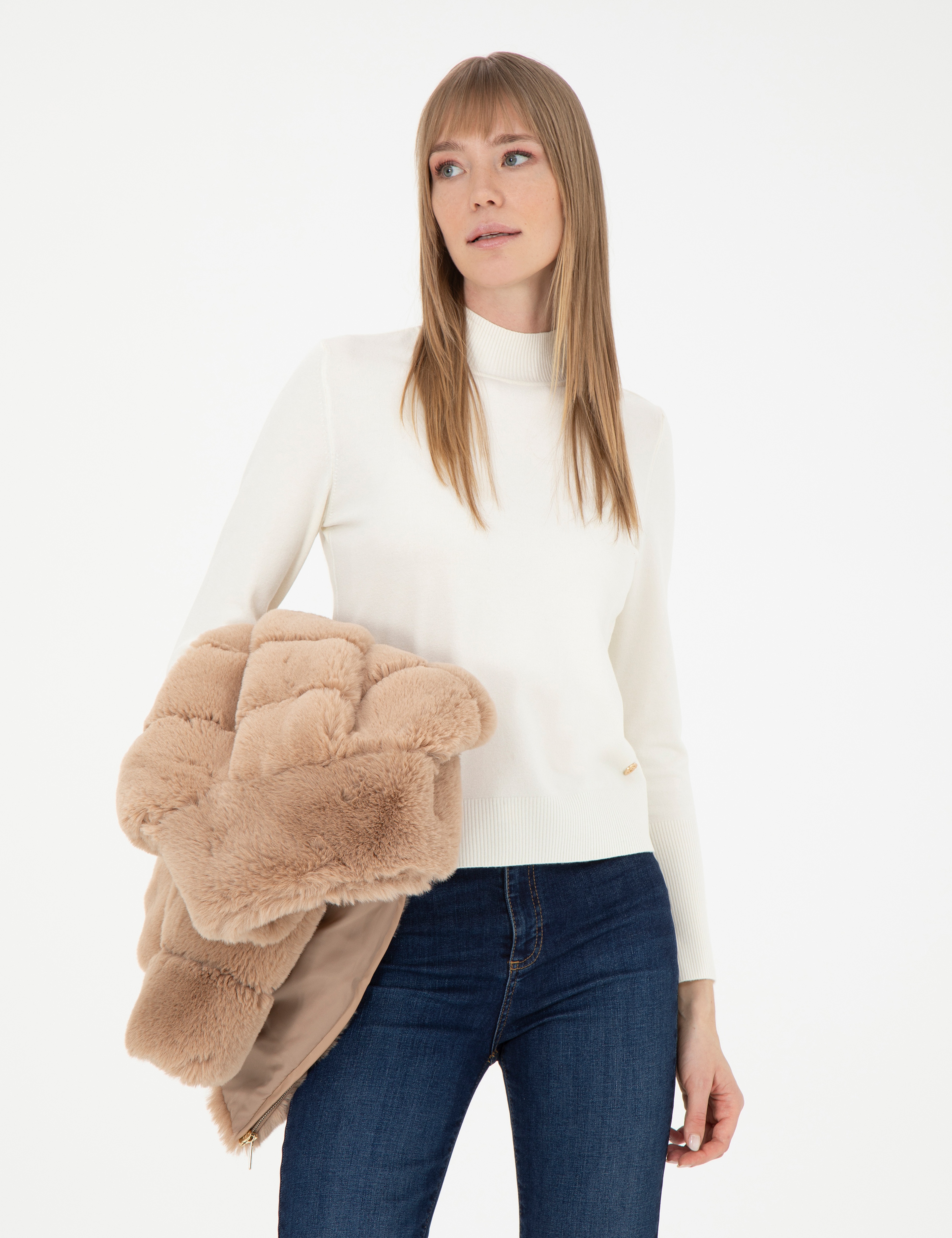 Ekru Slim Fit Yarım Balıkçı Yaka Kazak - Image 1