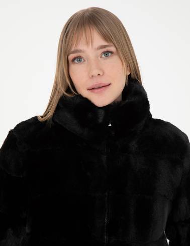 Siyah Comfort Fit Suni Kürk