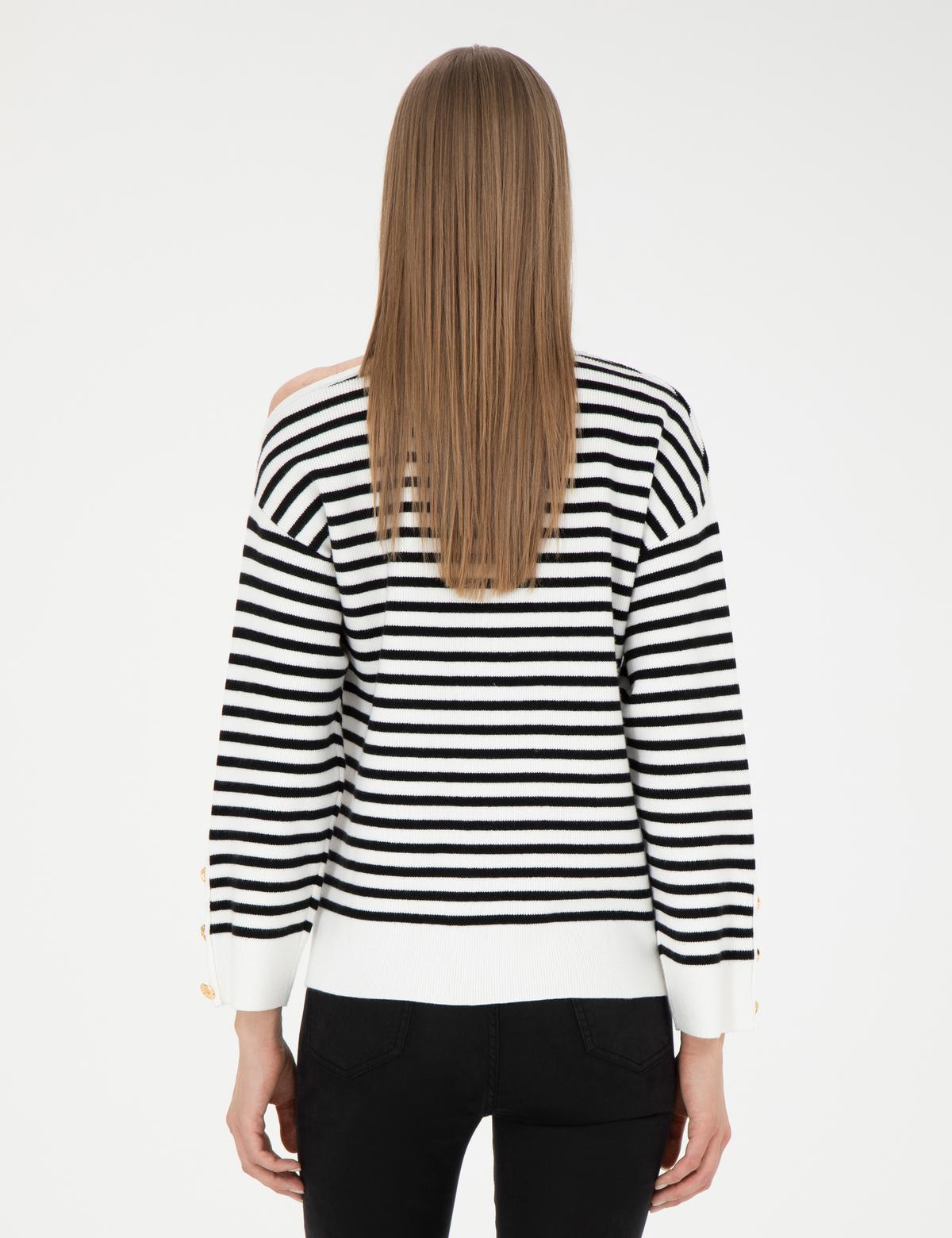 Beyaz Omuz Detaylı Comfort Fit Kazak - 50280229013