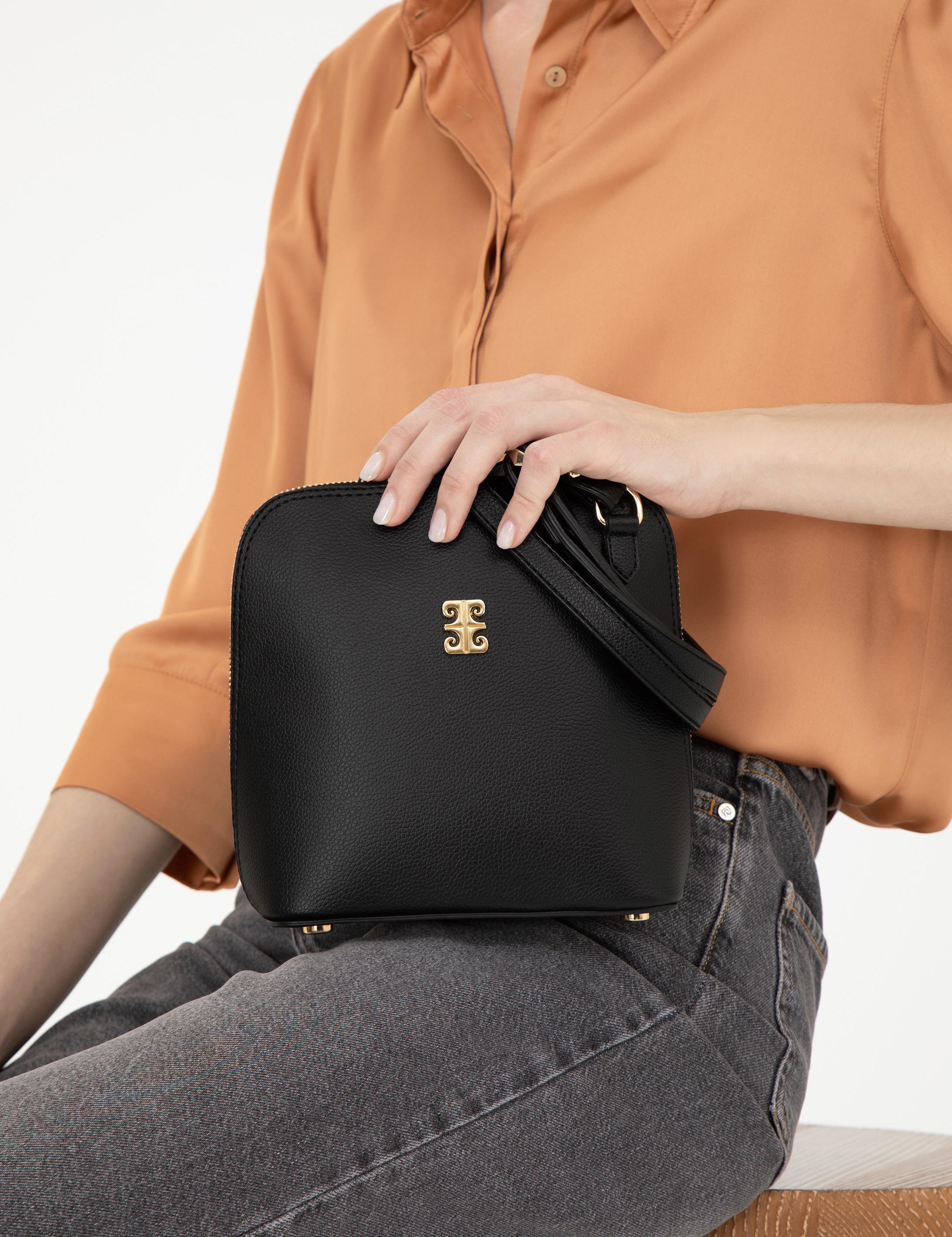 Siyah Çapraz Çanta