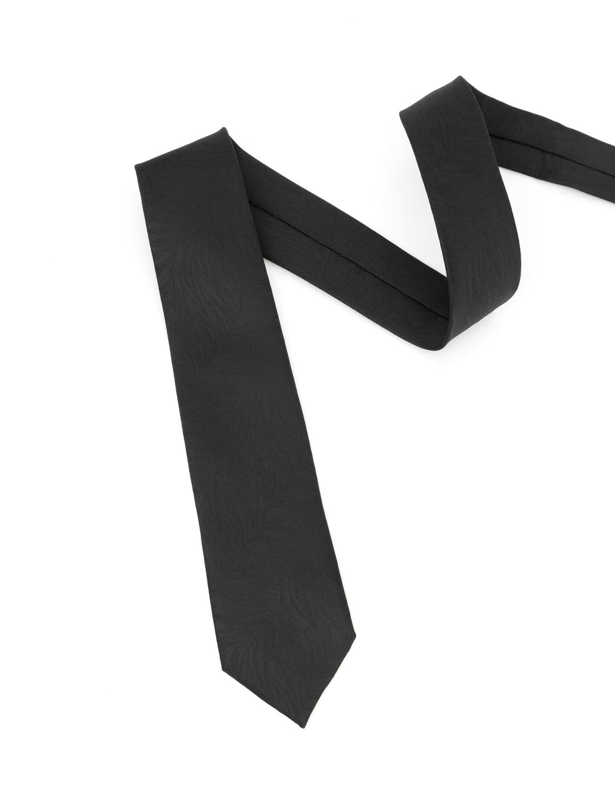 Siyah Kravat