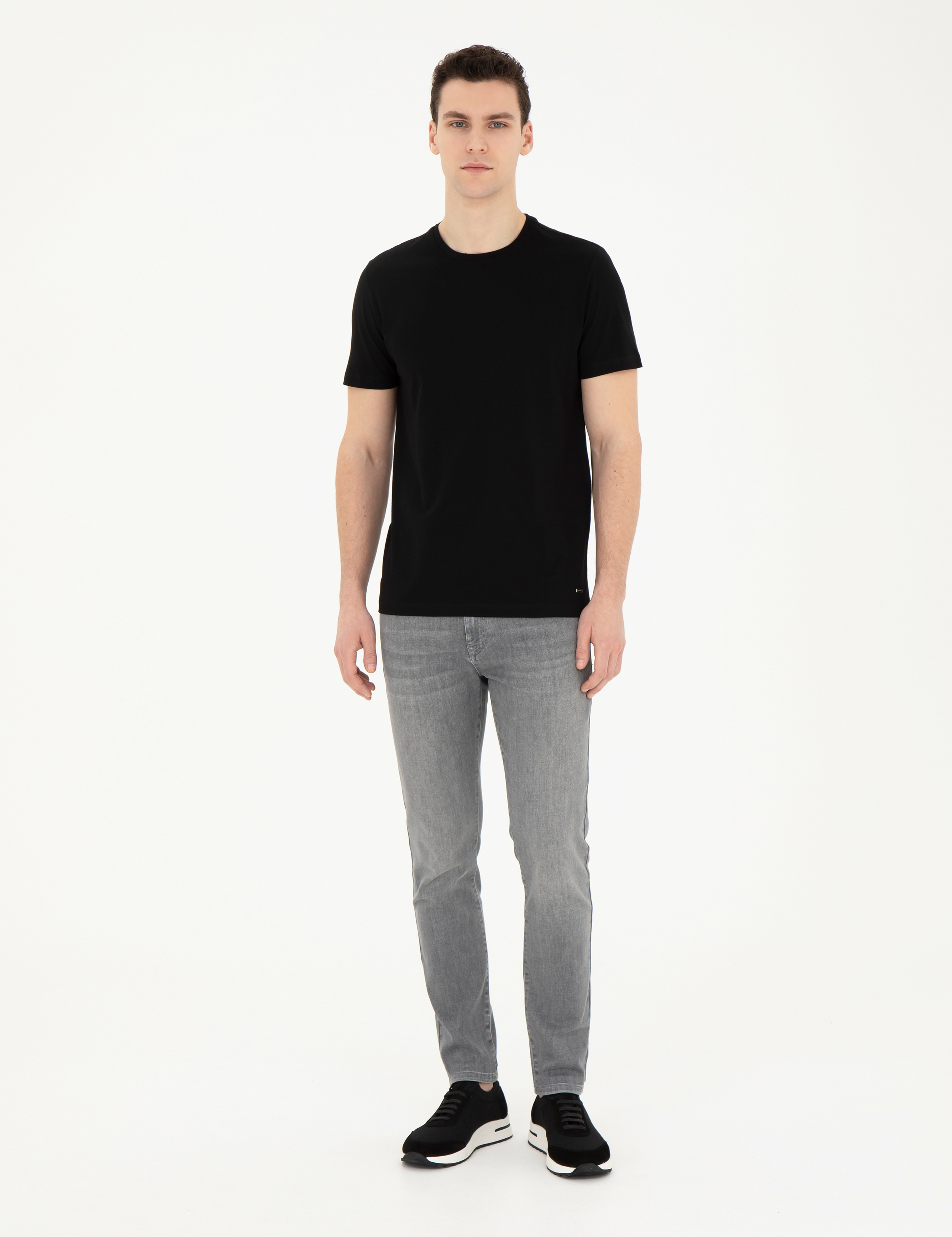 Siyah Slim Fit %100 Pamuk Bisiklet Yaka Tişört - Image 4