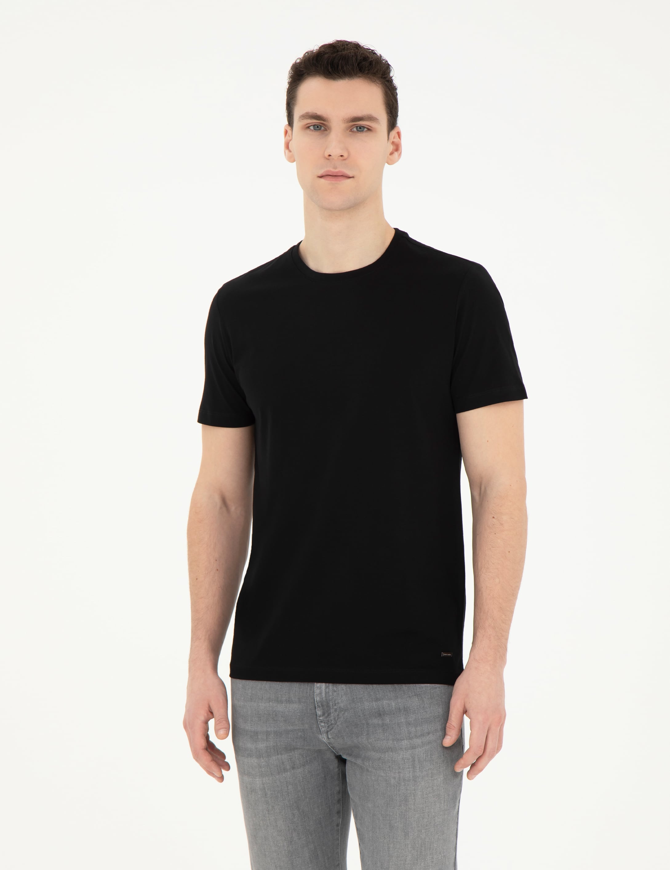 Siyah Slim Fit %100 Pamuk Bisiklet Yaka Tişört