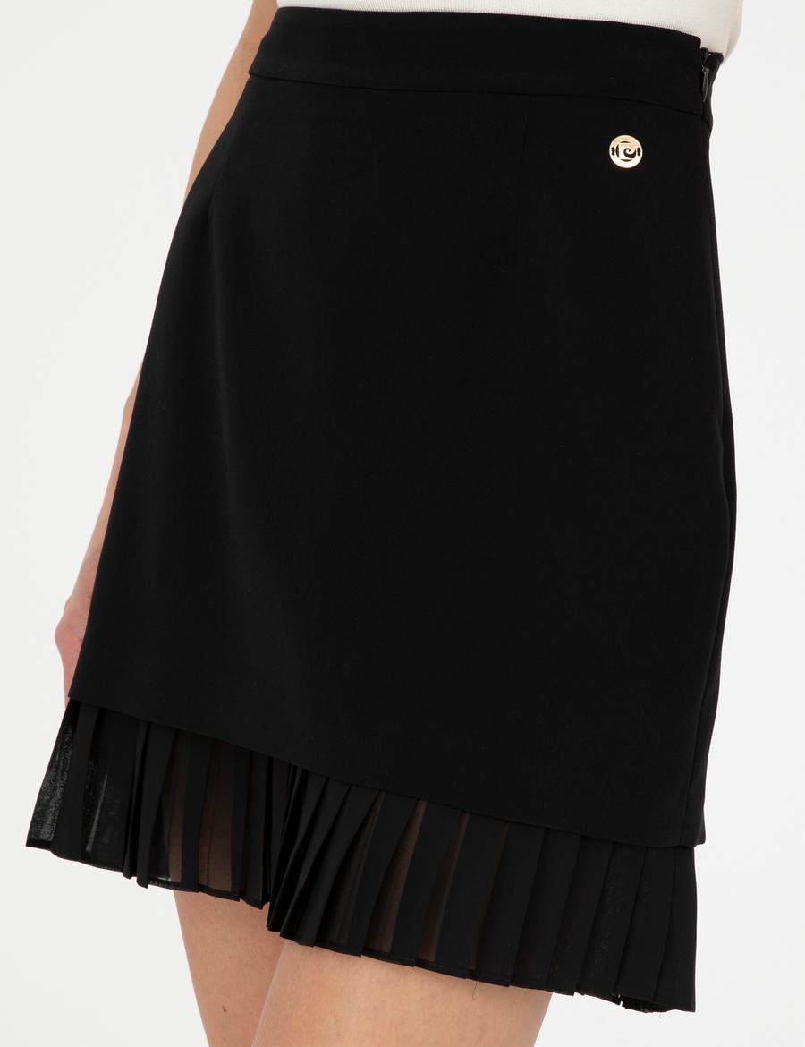 Siyah A Kesim Dokuma Etek