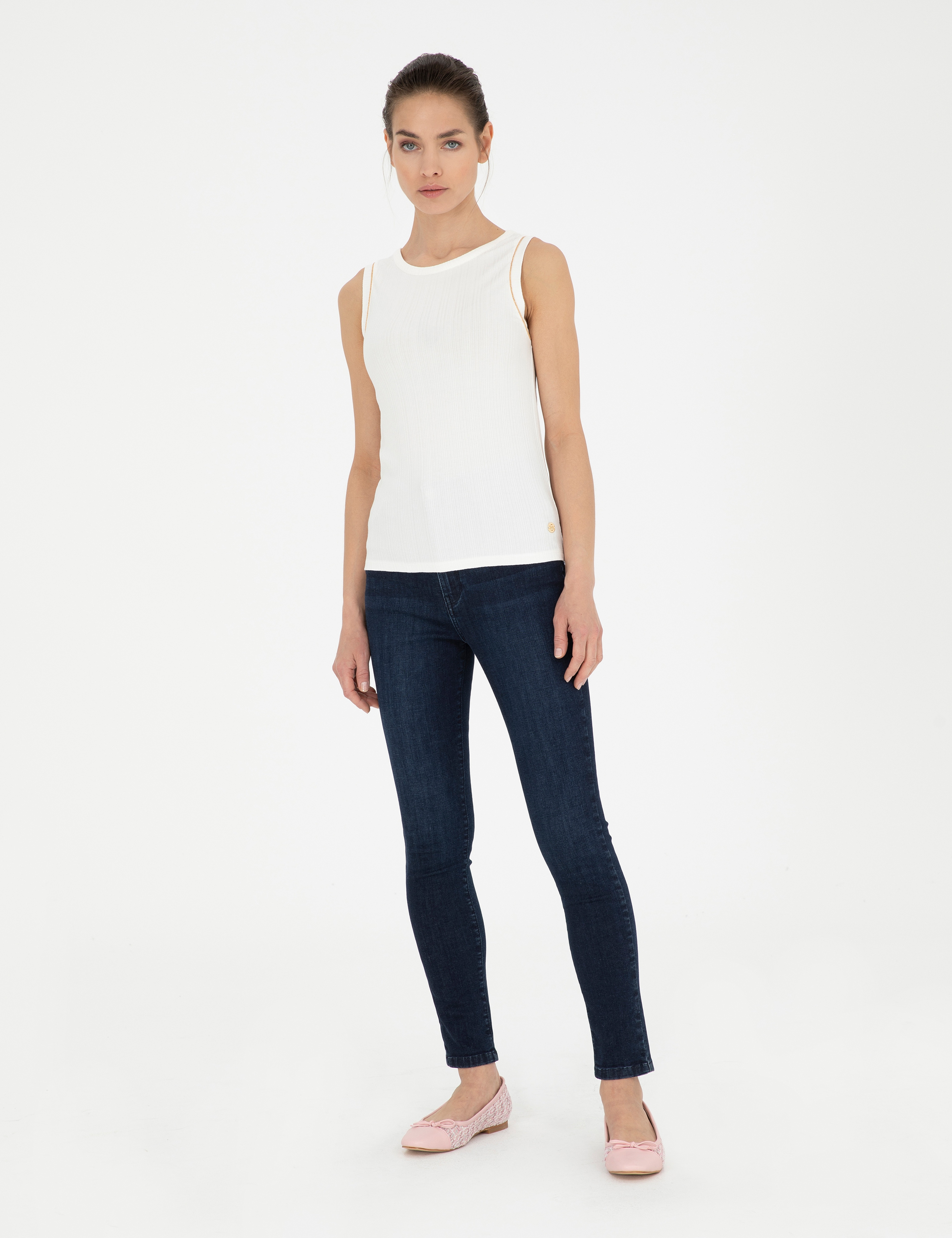 Beyaz Extra Slim Fit Tişört