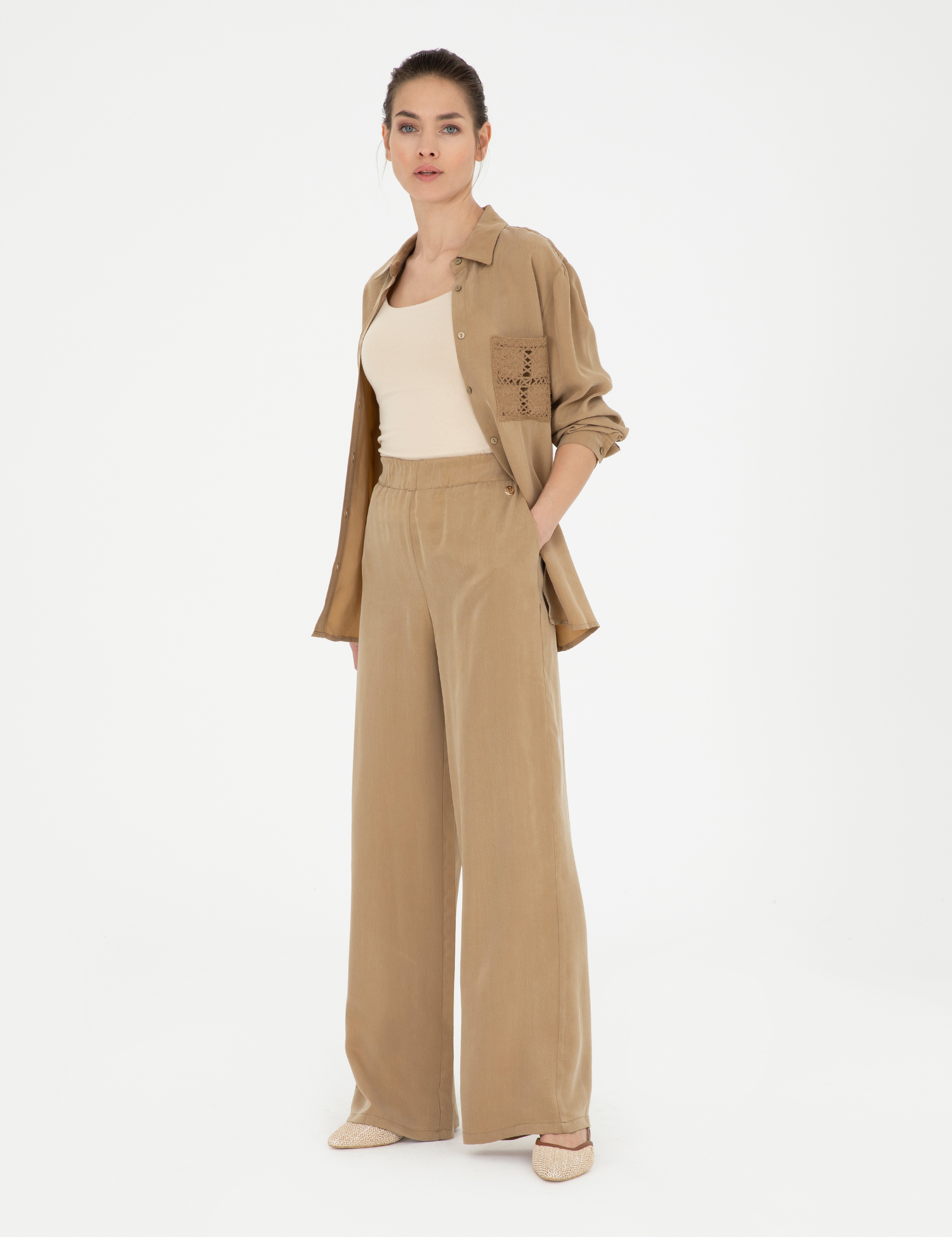 Bej Kupro Kumaş Loose Fit Pantolon - Image 3