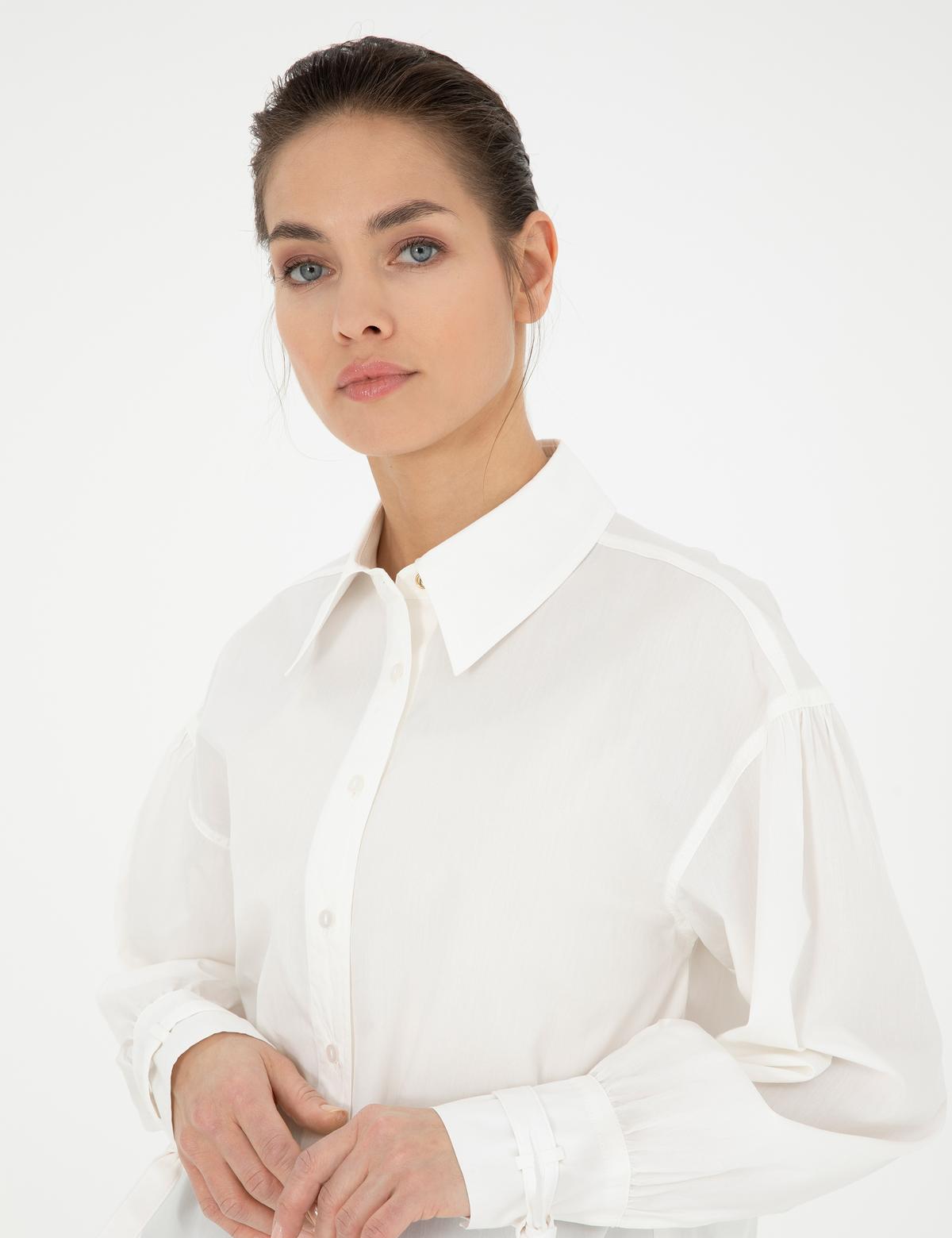 Beyaz Comfort Fit Uzun Kollu Gömlek - 50284669004