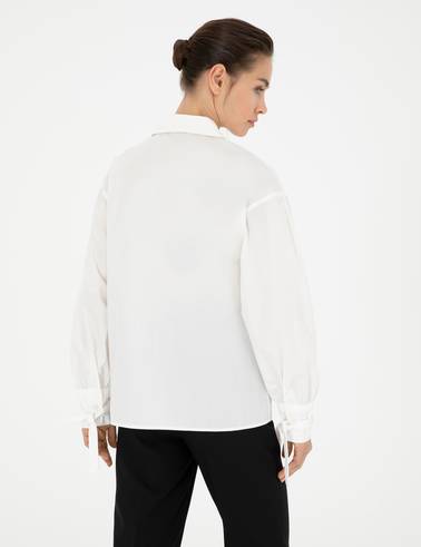 Beyaz Comfort Fit Uzun Kollu Gömlek