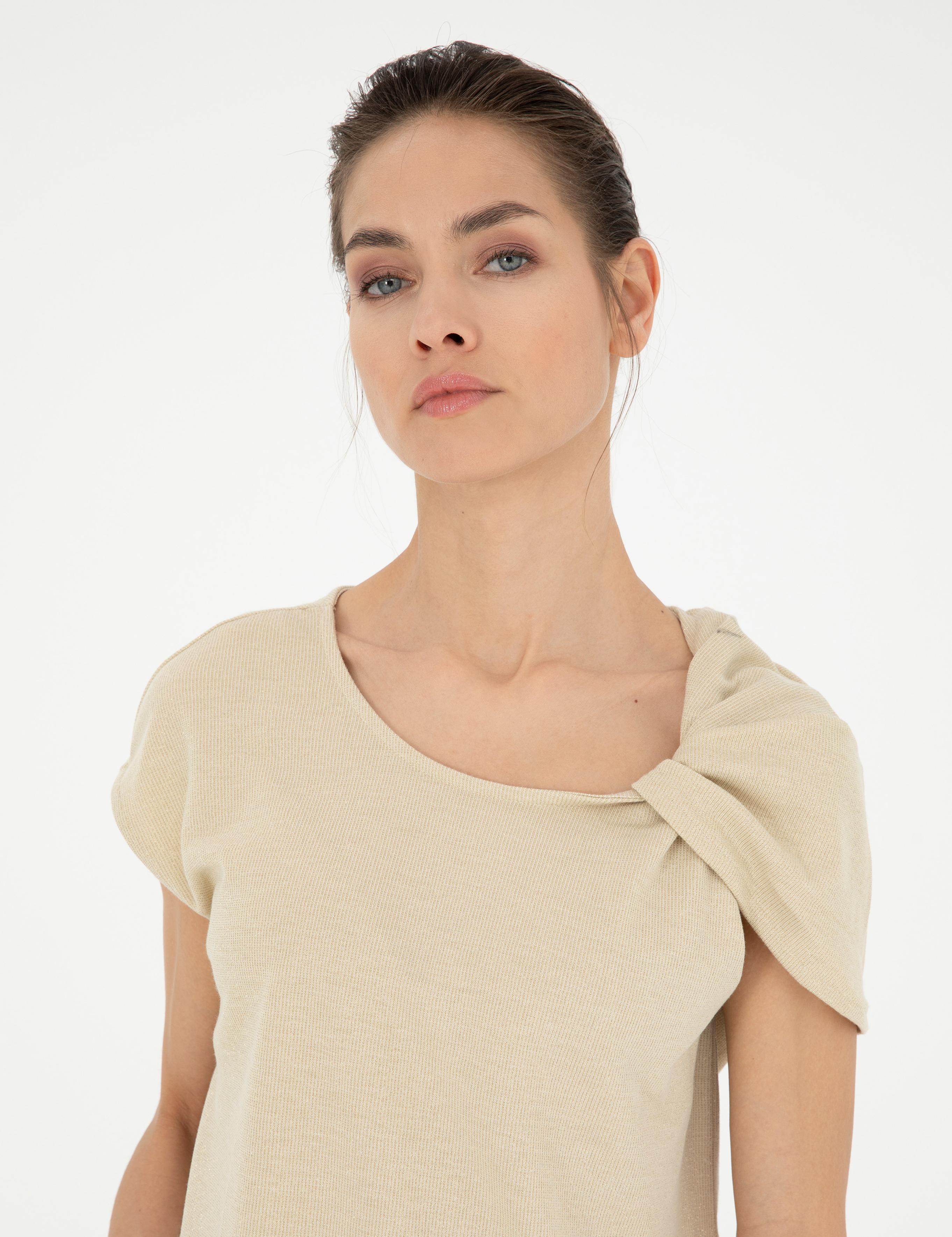 Bej A Kesim Tişört