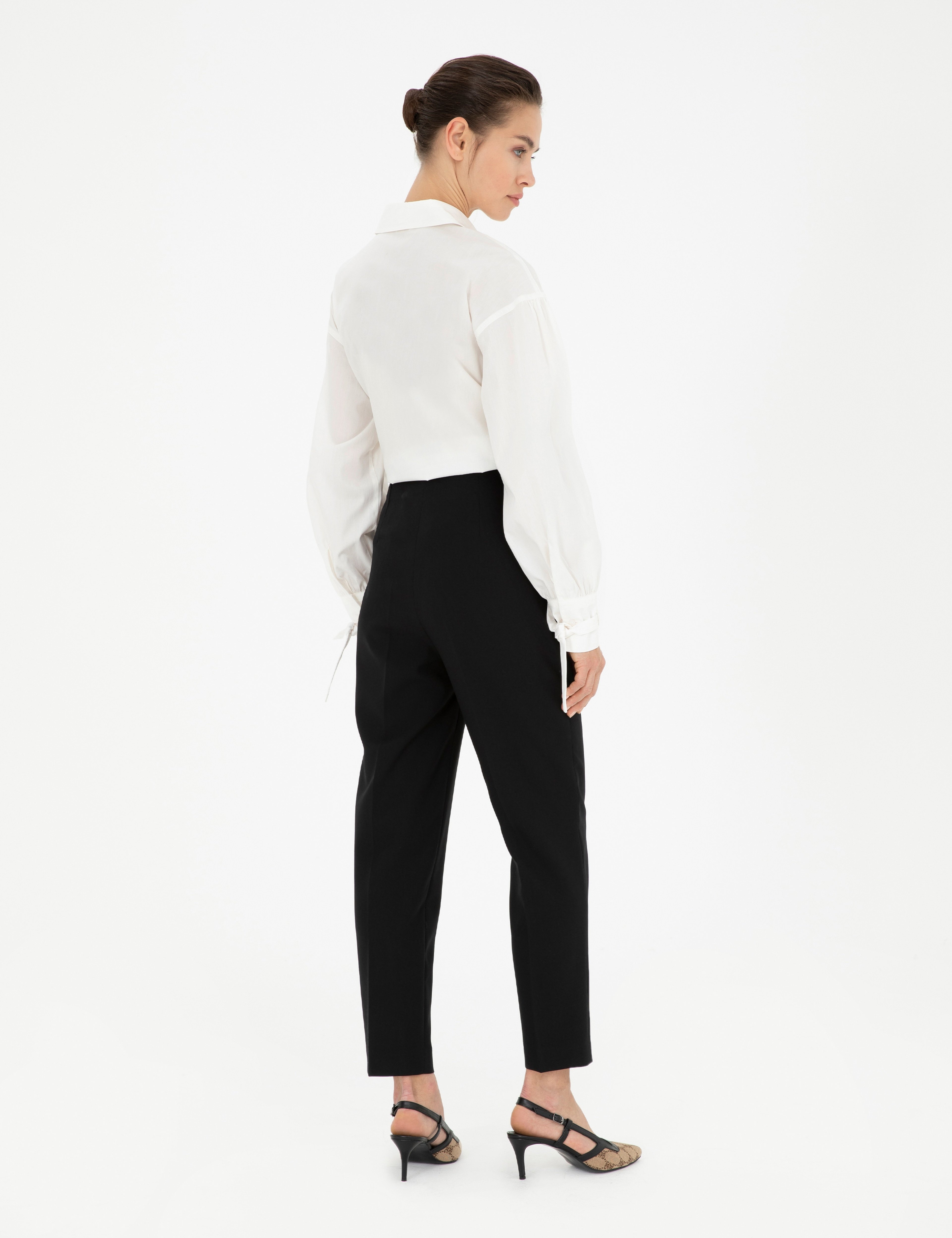 Siyah Carrot Fit Kumaş Pantolon - Image 4