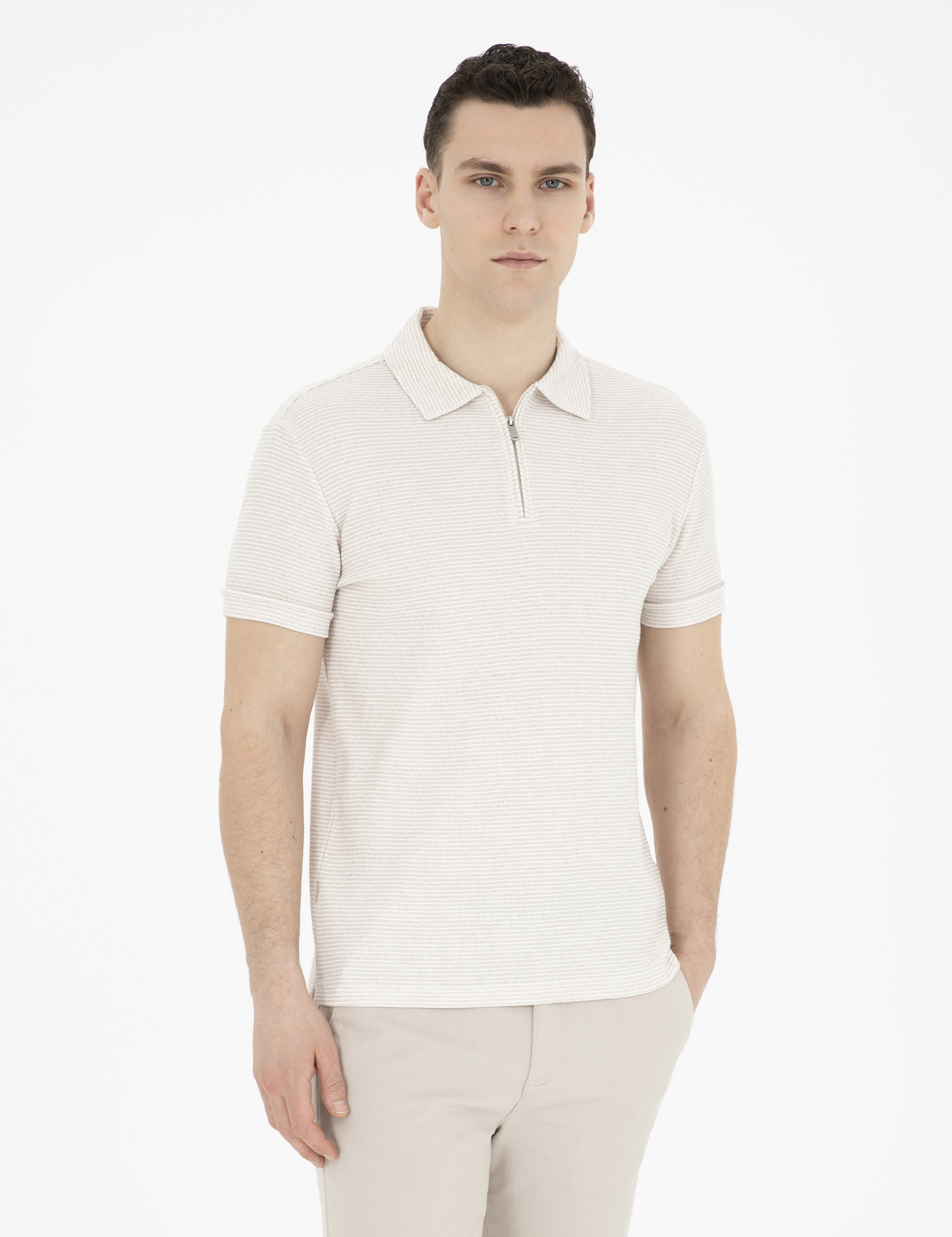 Bej Slim Fit Fermuarlı Polo Yaka Tişört - Image 1