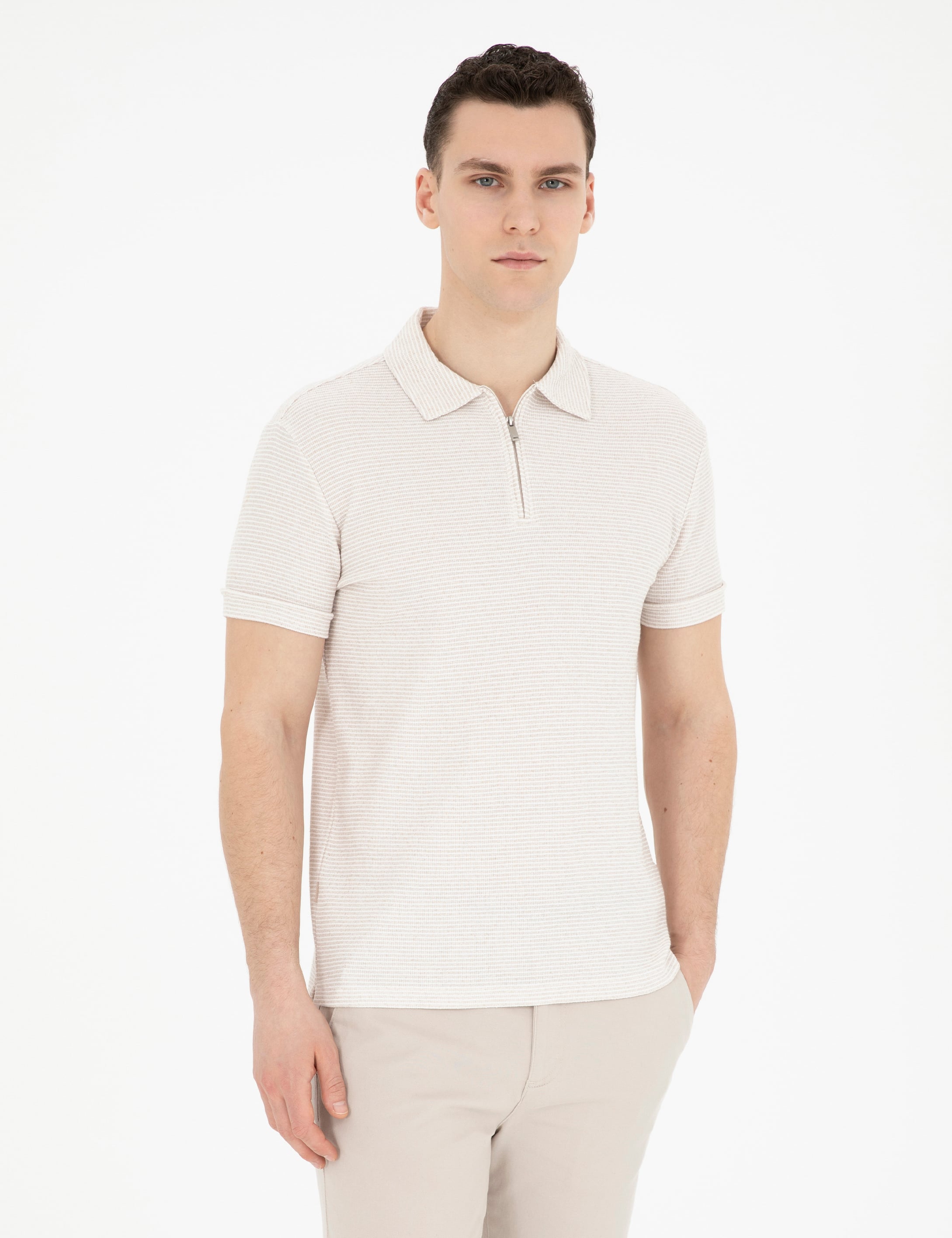 Bej Slim Fit Fermuarlı Polo Yaka Tişört