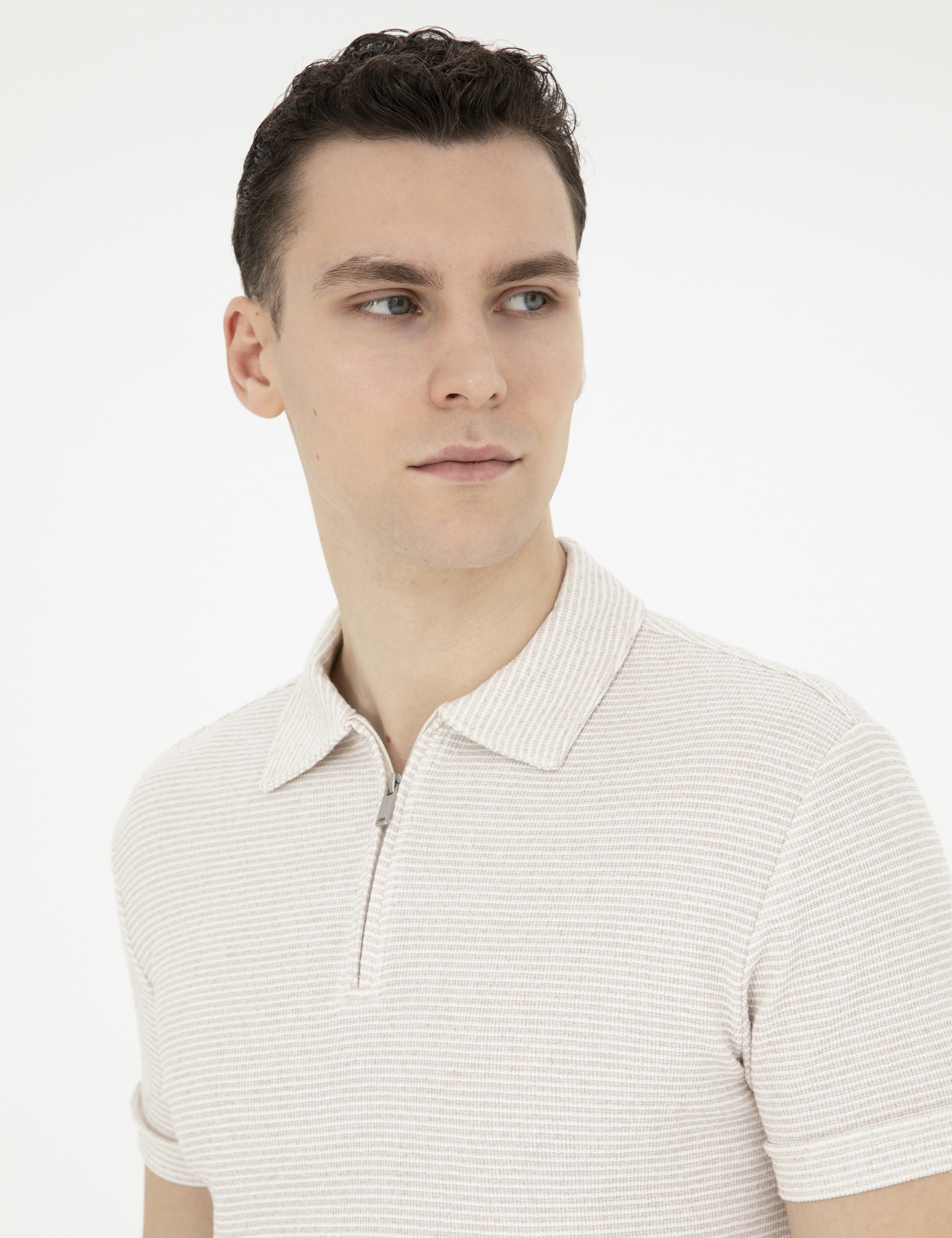 Bej Slim Fit Fermuarlı Polo Yaka Tişört - Image 2