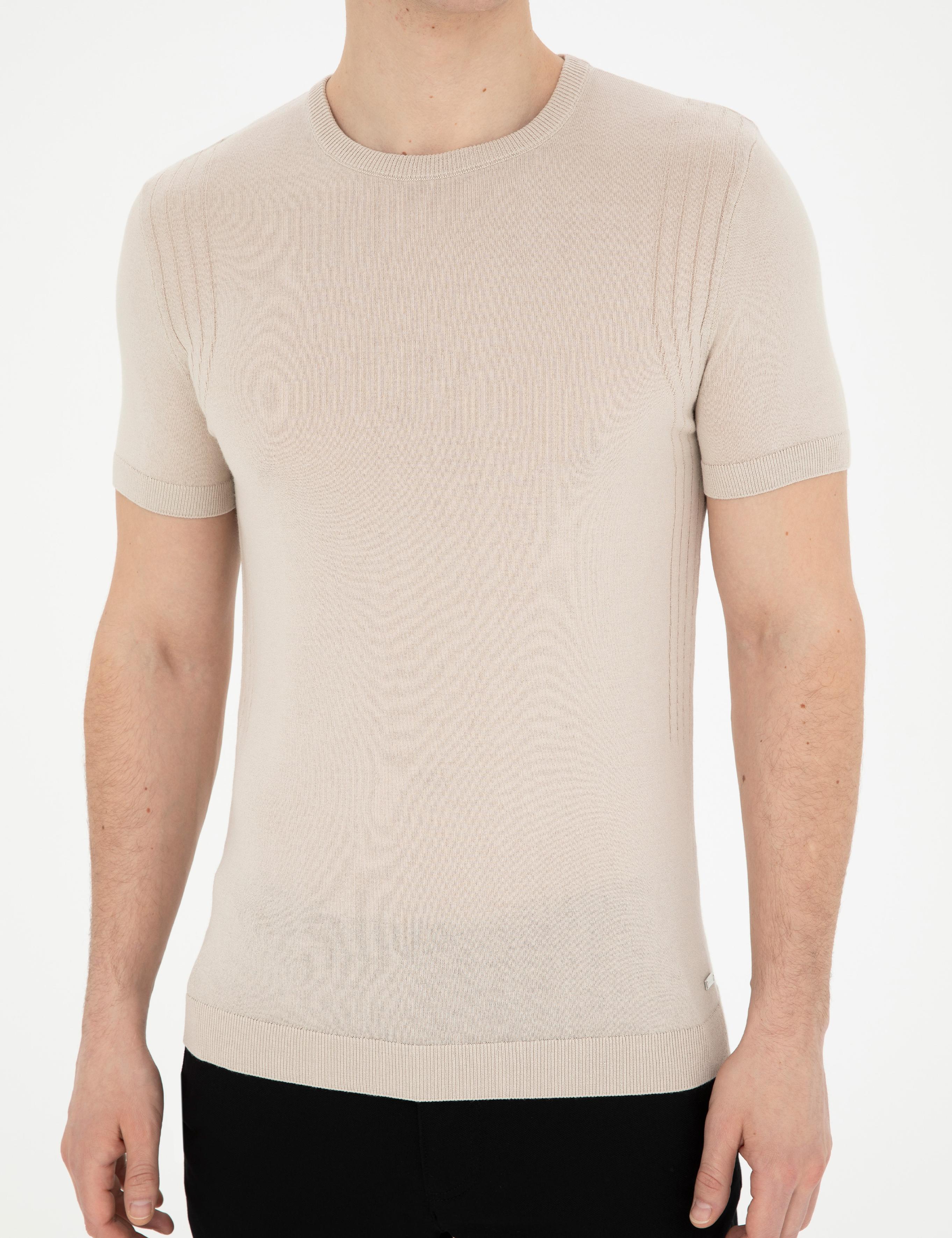 Bej Slim Fit Bisiklet Yaka Triko Tişört