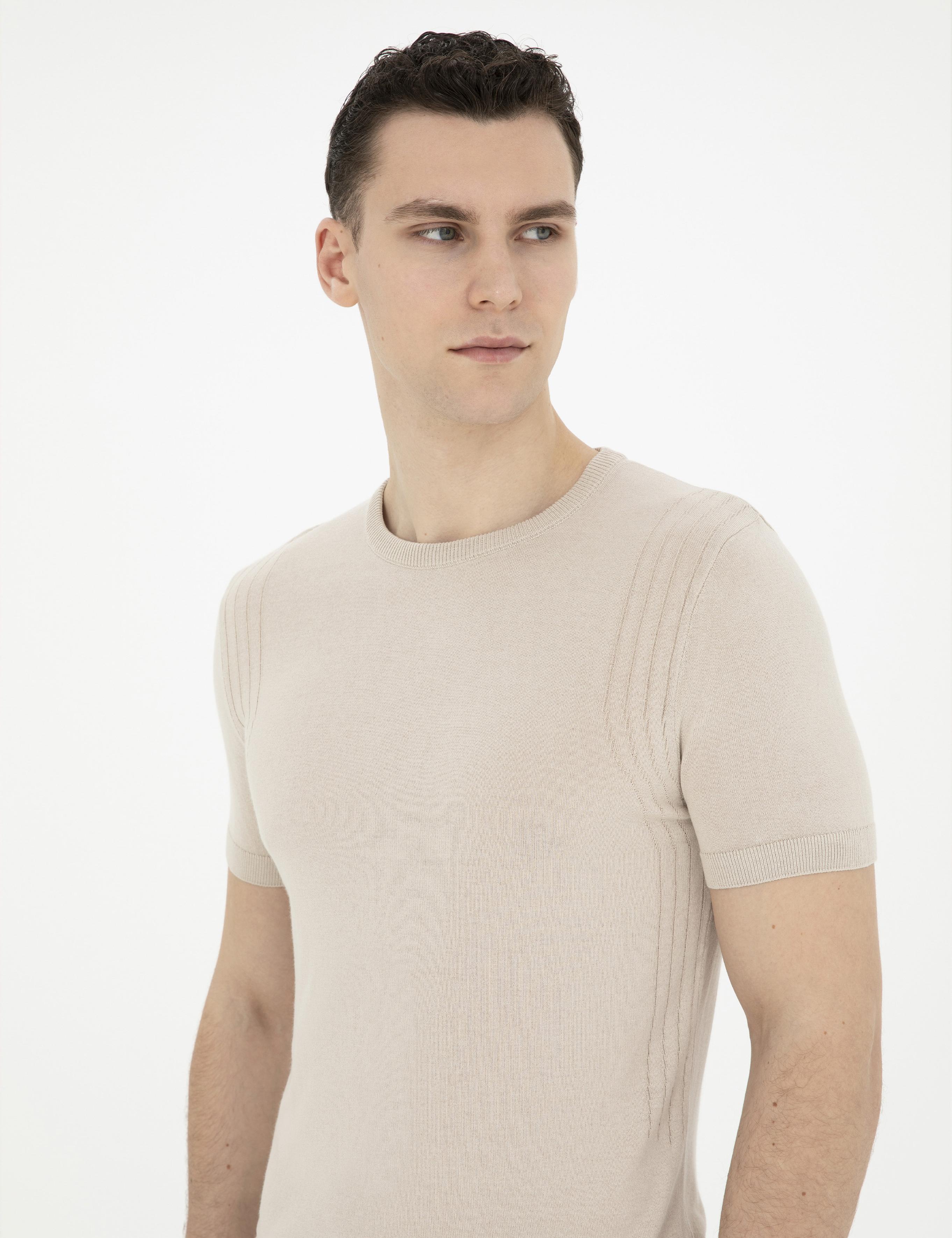 Bej Slim Fit Bisiklet Yaka Triko Tişört